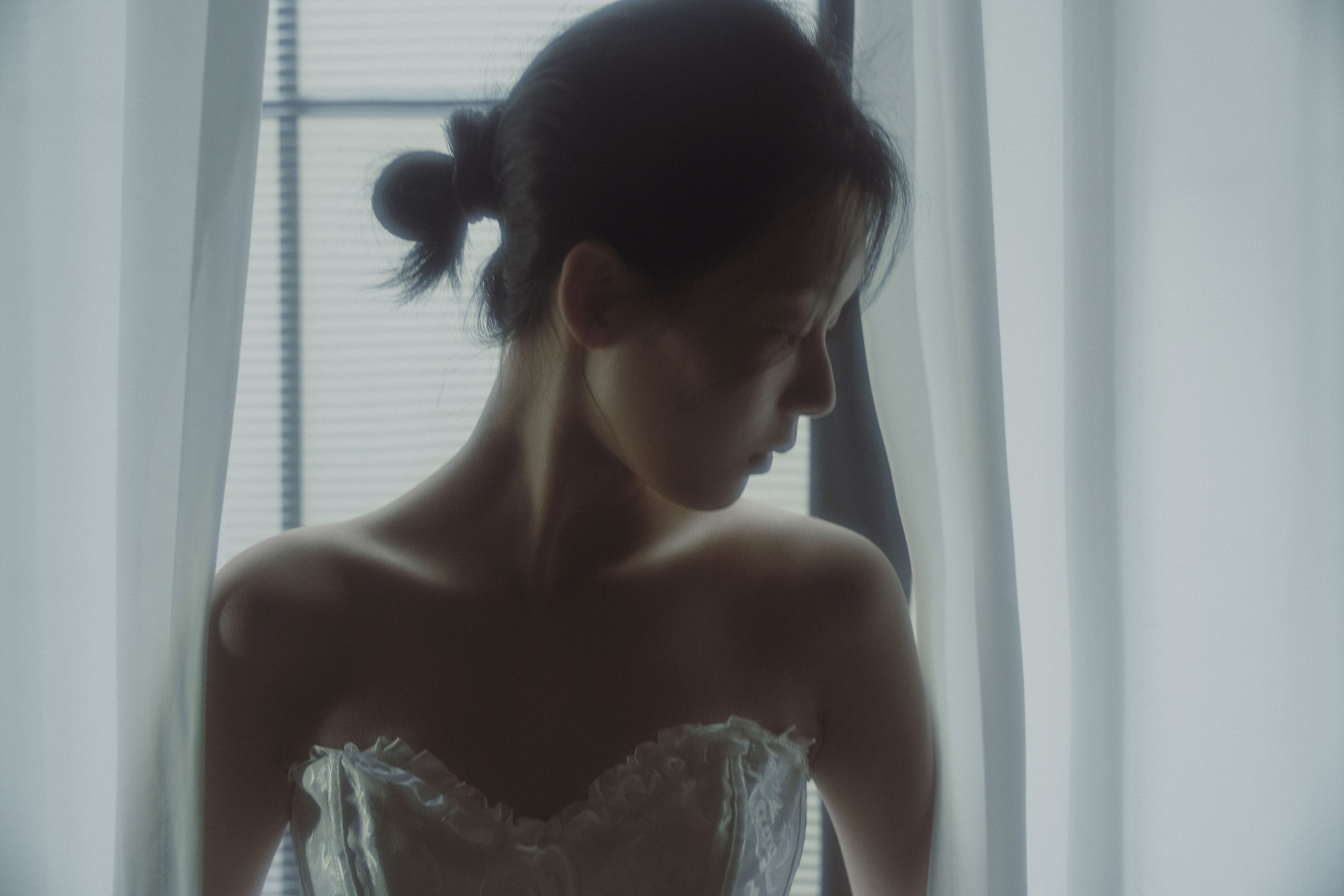 小胡 – 《窗棂》[43P]