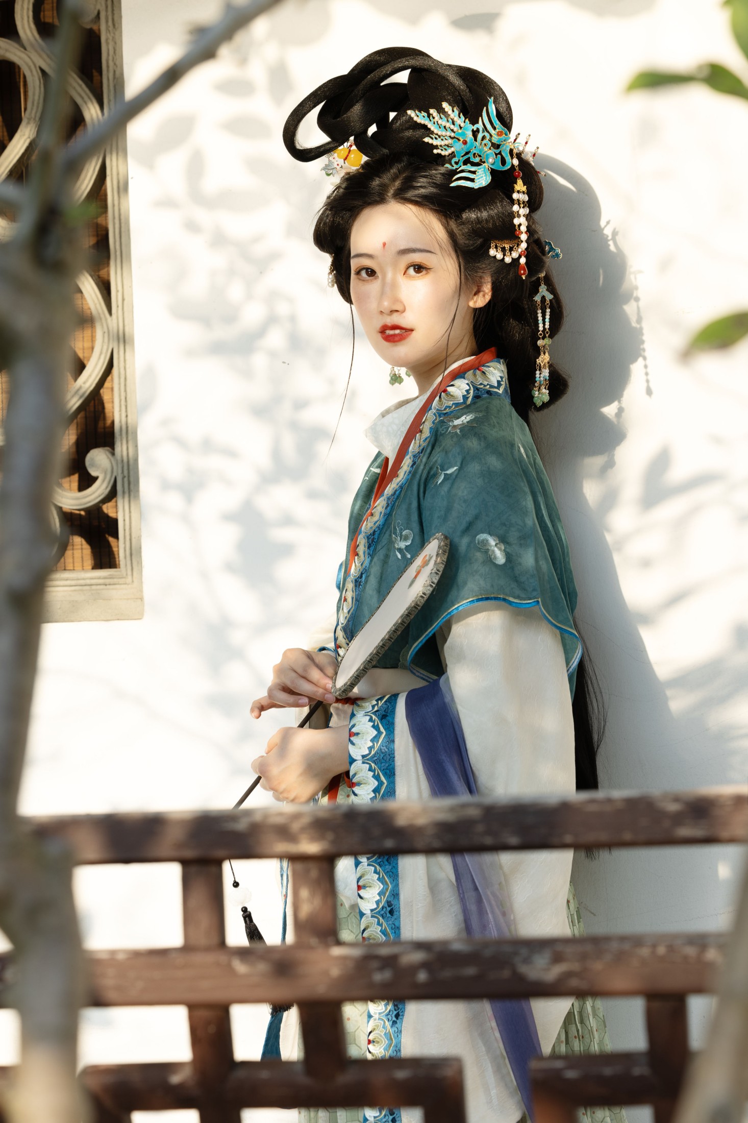 知时 – 《绿树浓荫》[24P]