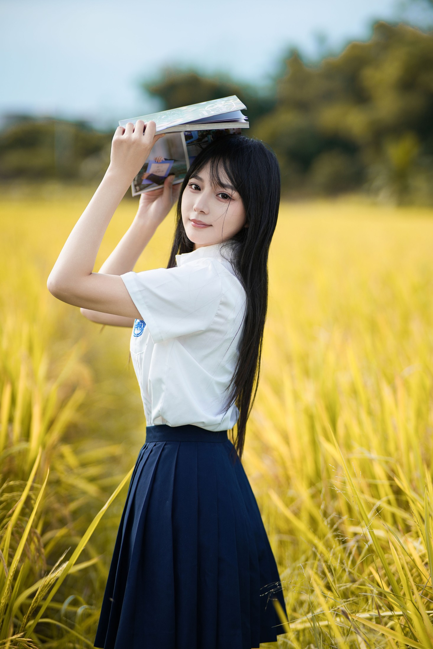 我是小岁岁 – 《午后的阳光透过稻浪》[23P]