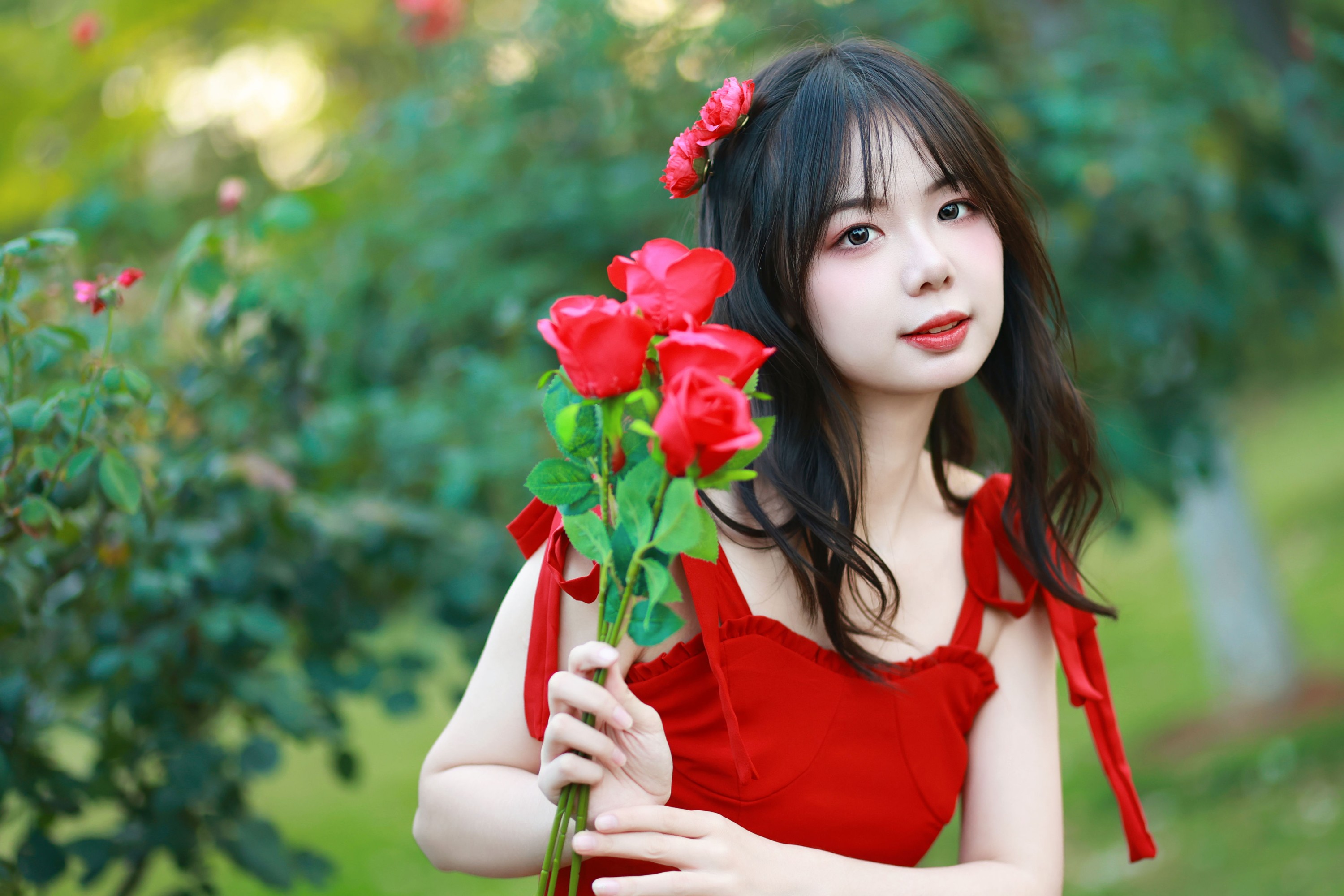 暮烟色CC – 《玫瑰园的少女》[22P]