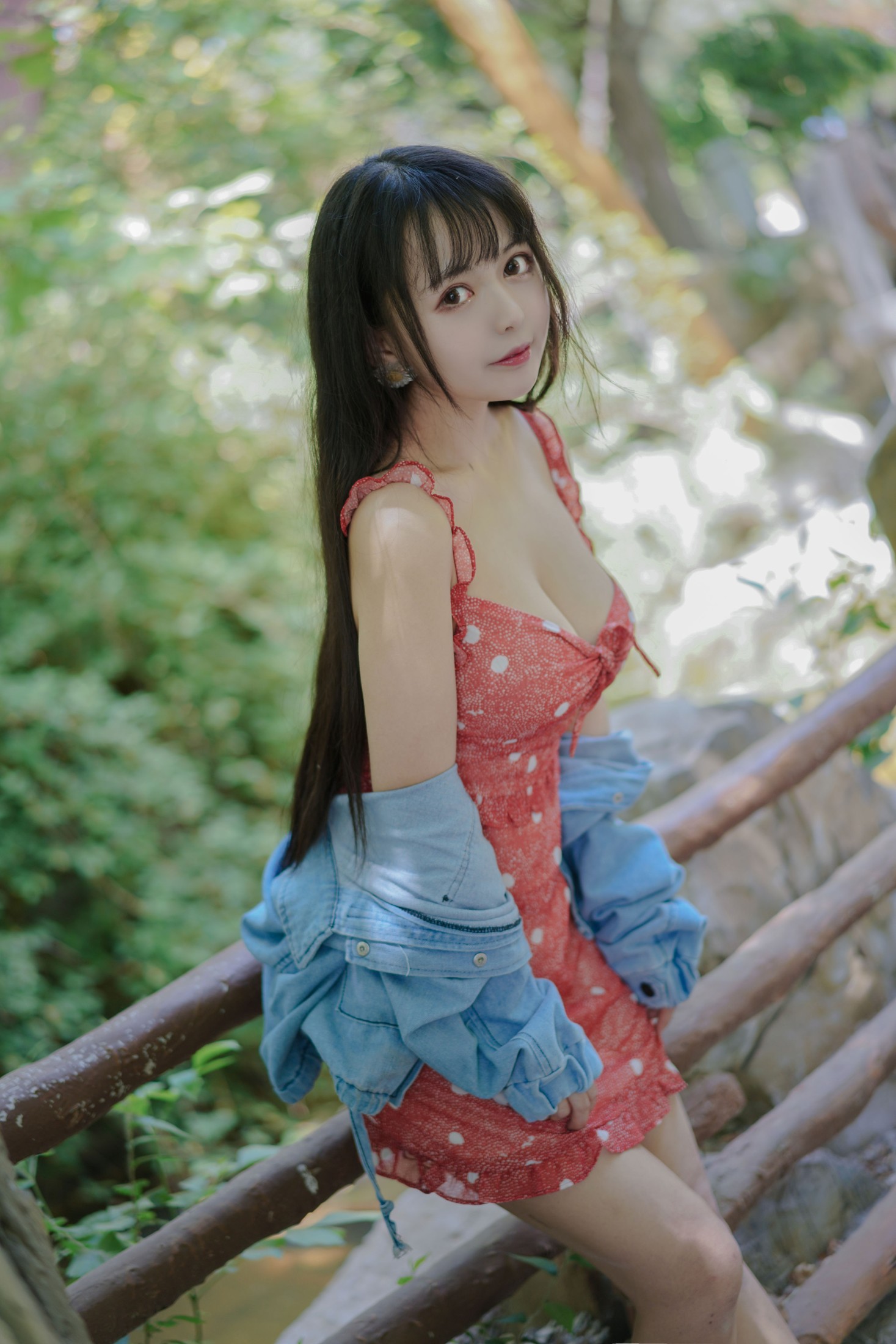 黑猫猫OvO – 《红裙女孩》[22P]