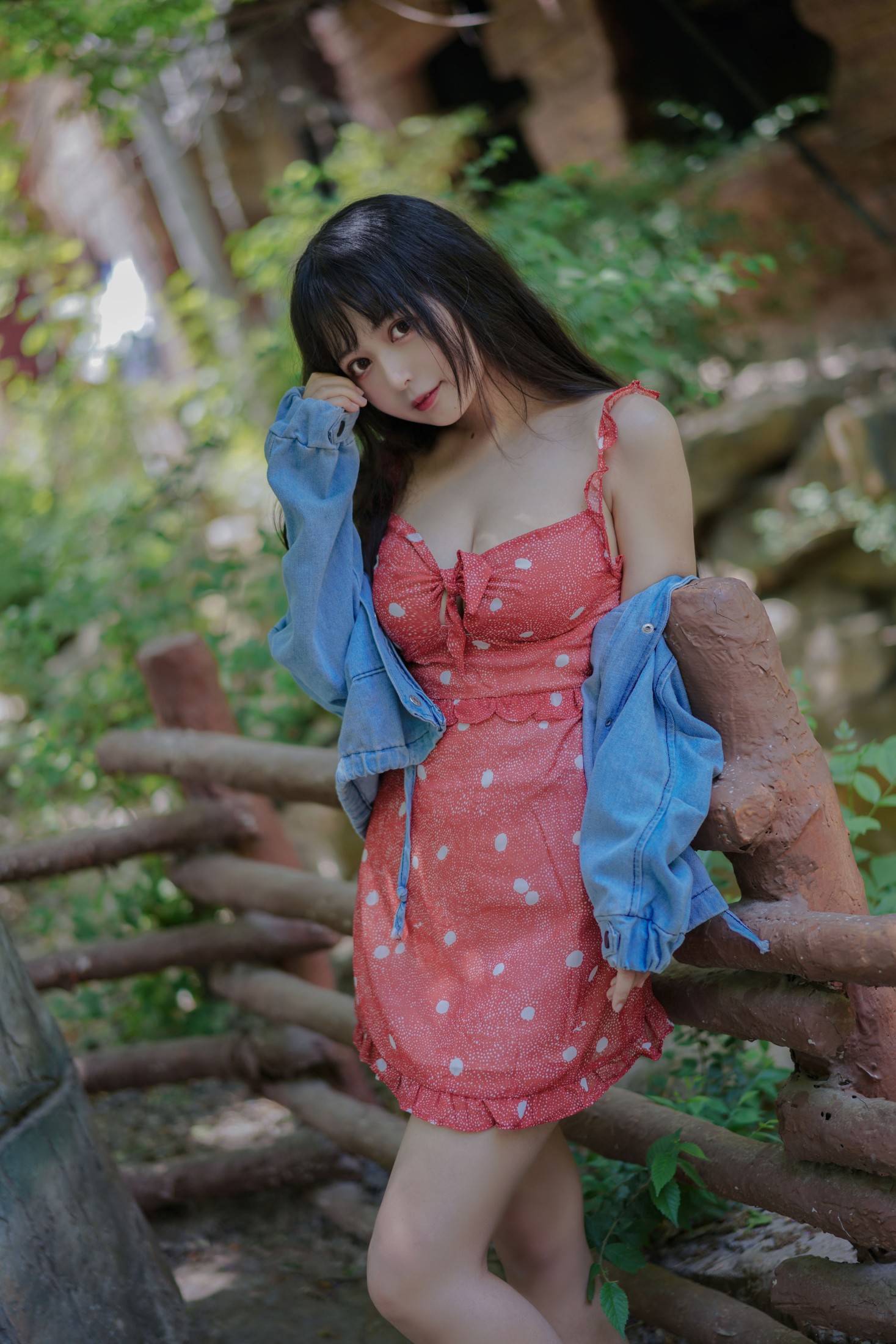 黑猫猫OvO – 《红裙女孩》[22P]