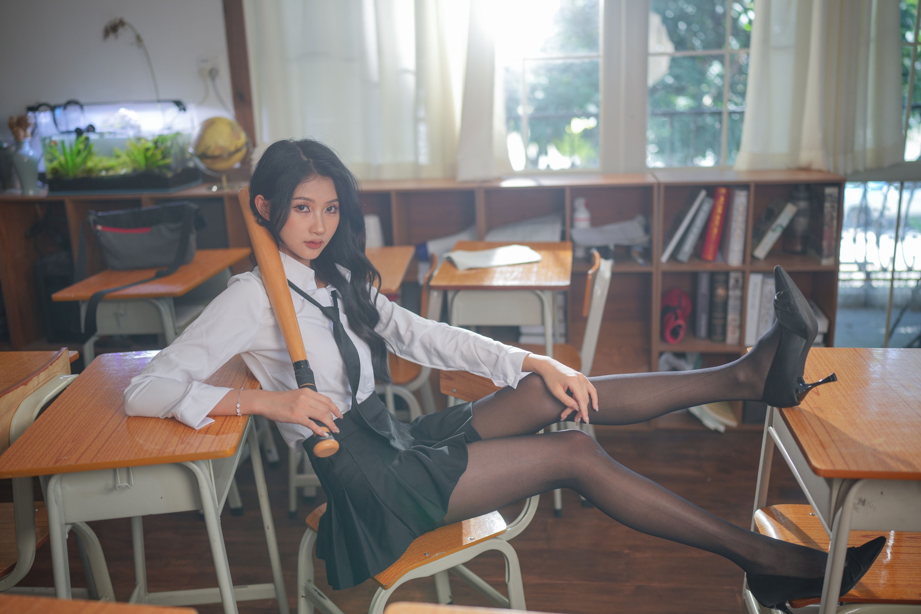 晓文 – 《恶霸学姐》[22P]