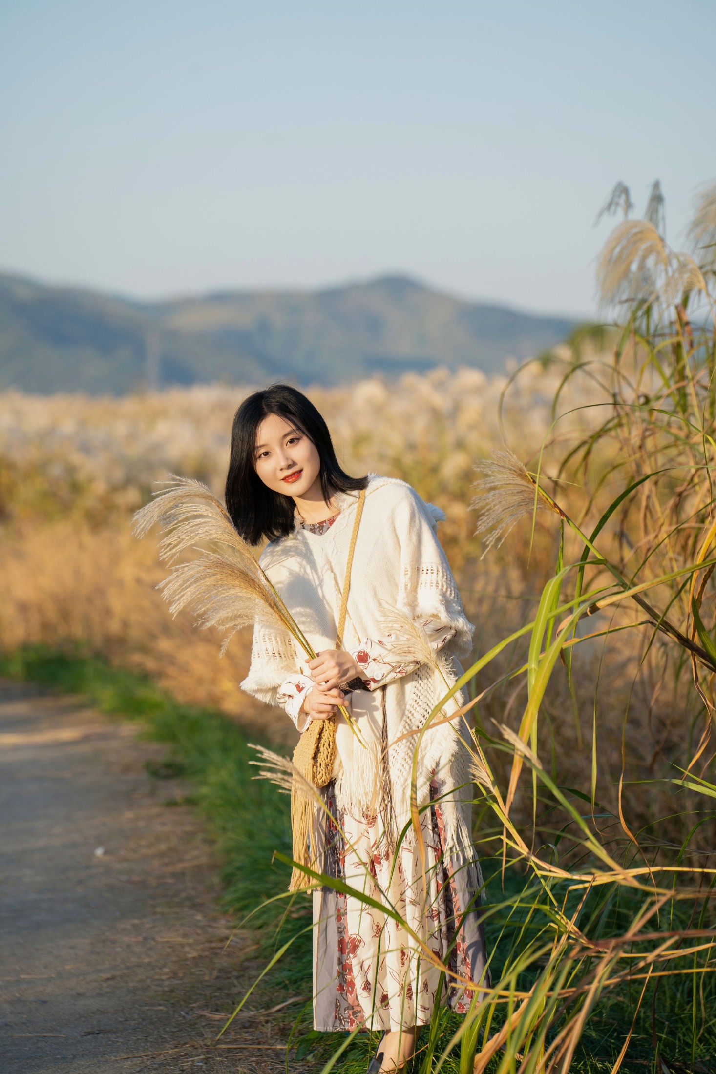 高高 – 《芦苇荡中的秋意》[23P]