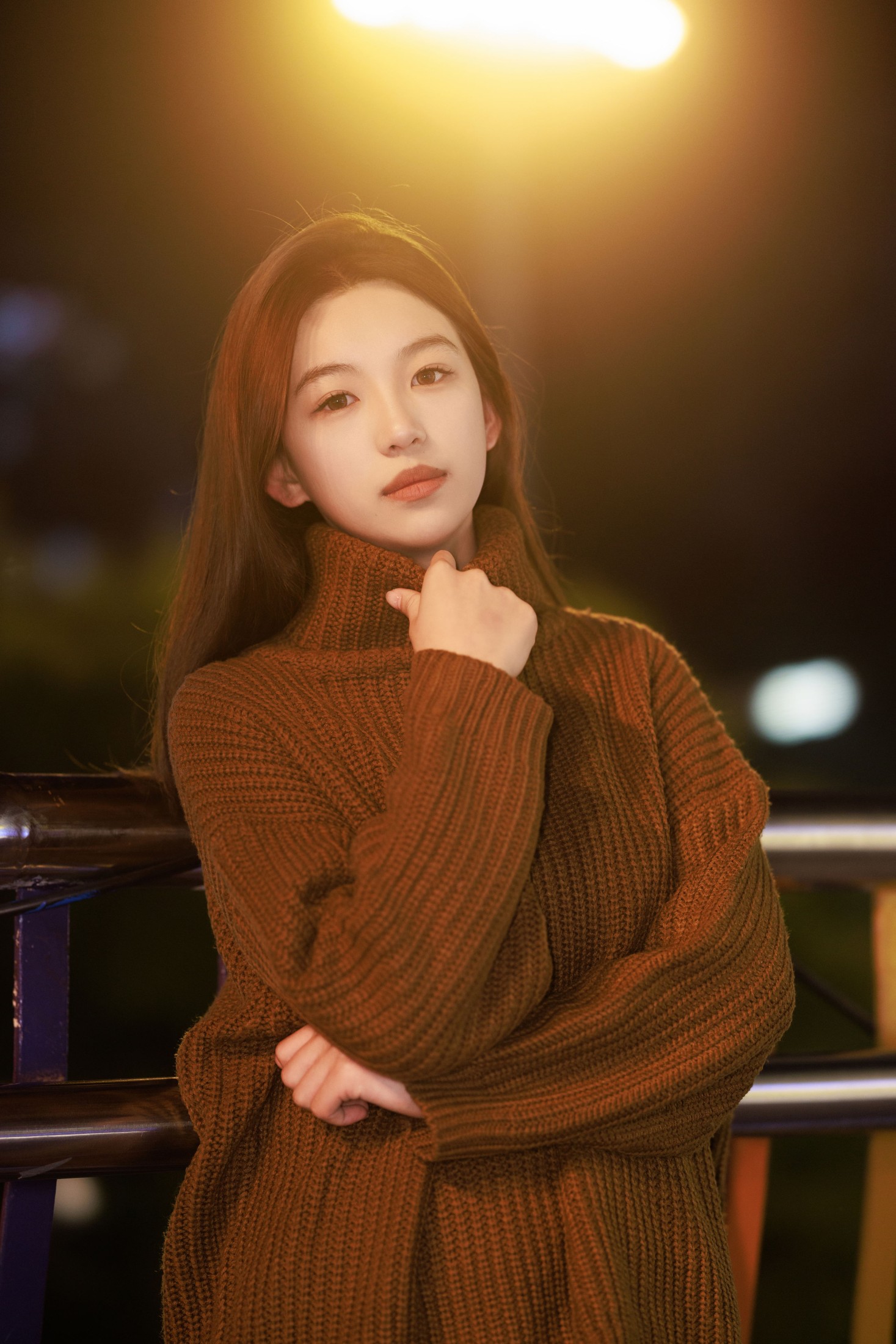 赤木晴子 – 《夜色路灯拍照》[22P]