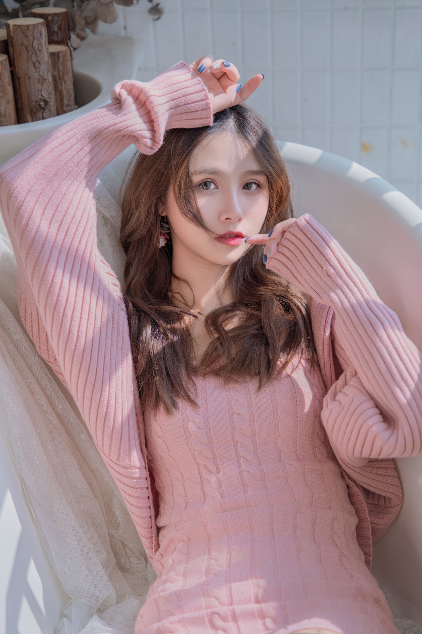 Gaia – 《浴缸少女》[22P]