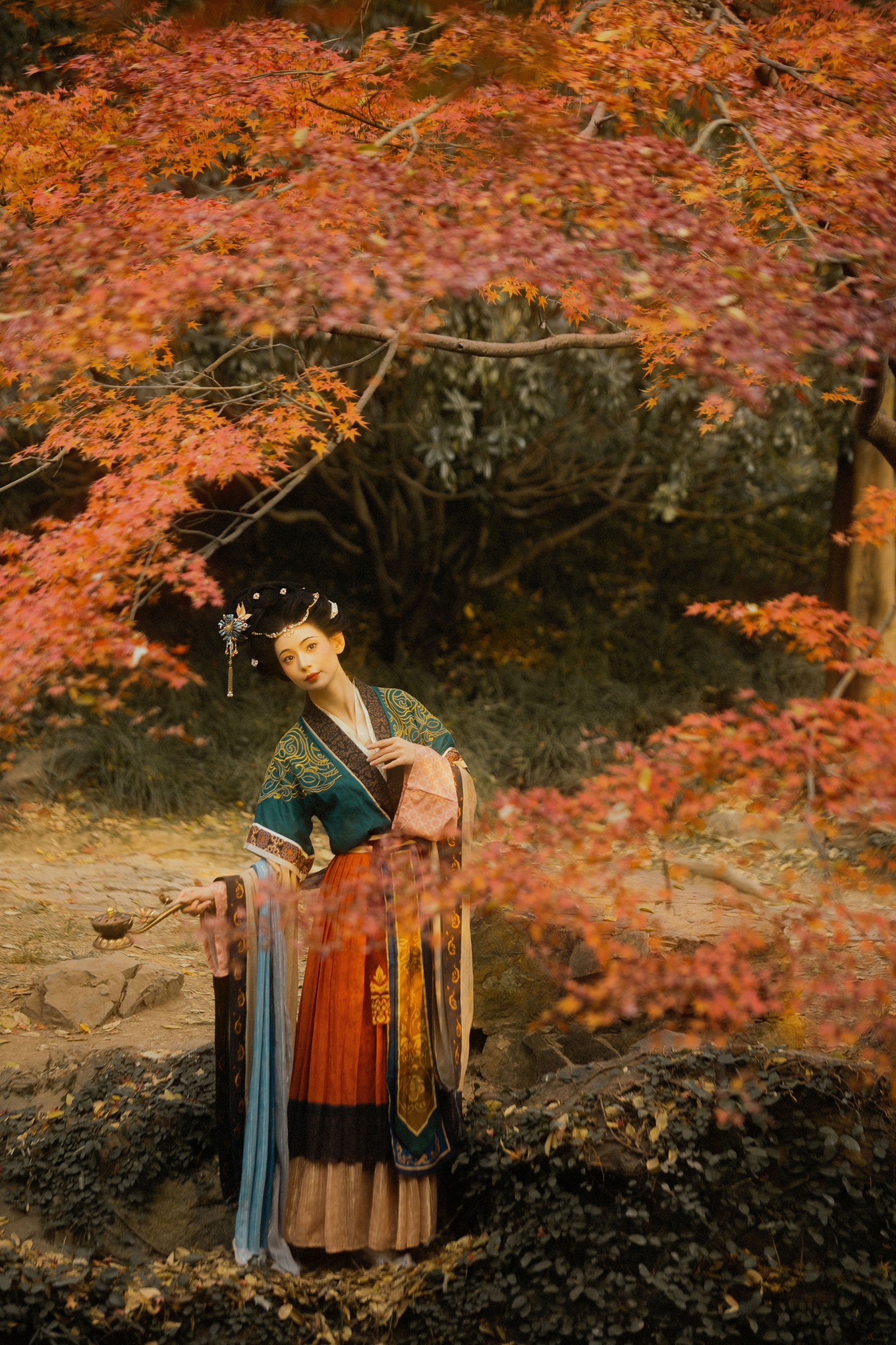 弥璎呀 – 《江畔丹枫》[26P]