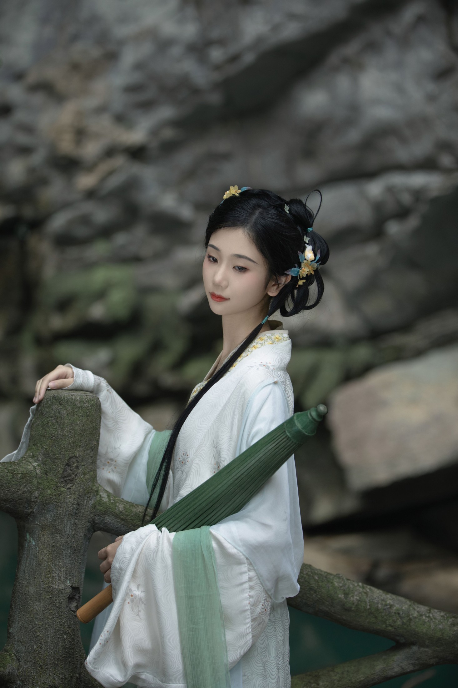 熹熹 – 《赋水仙》[27P]