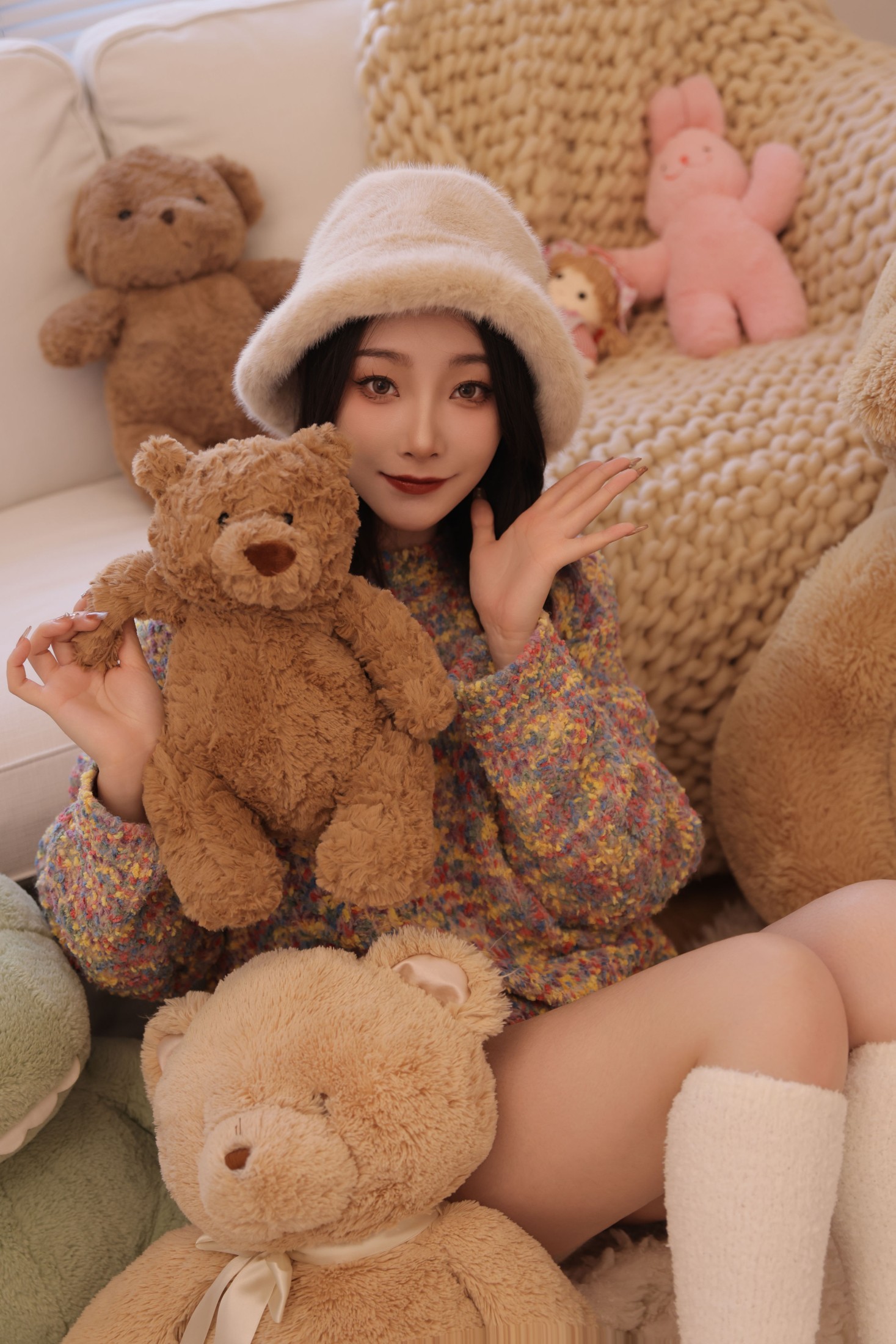一吱小轩 – 《居家少女》[26P]