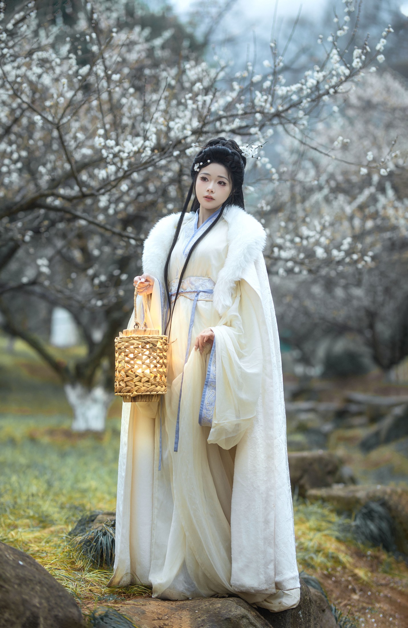 云云的黑眼圈儿 – 《问春》[20P]