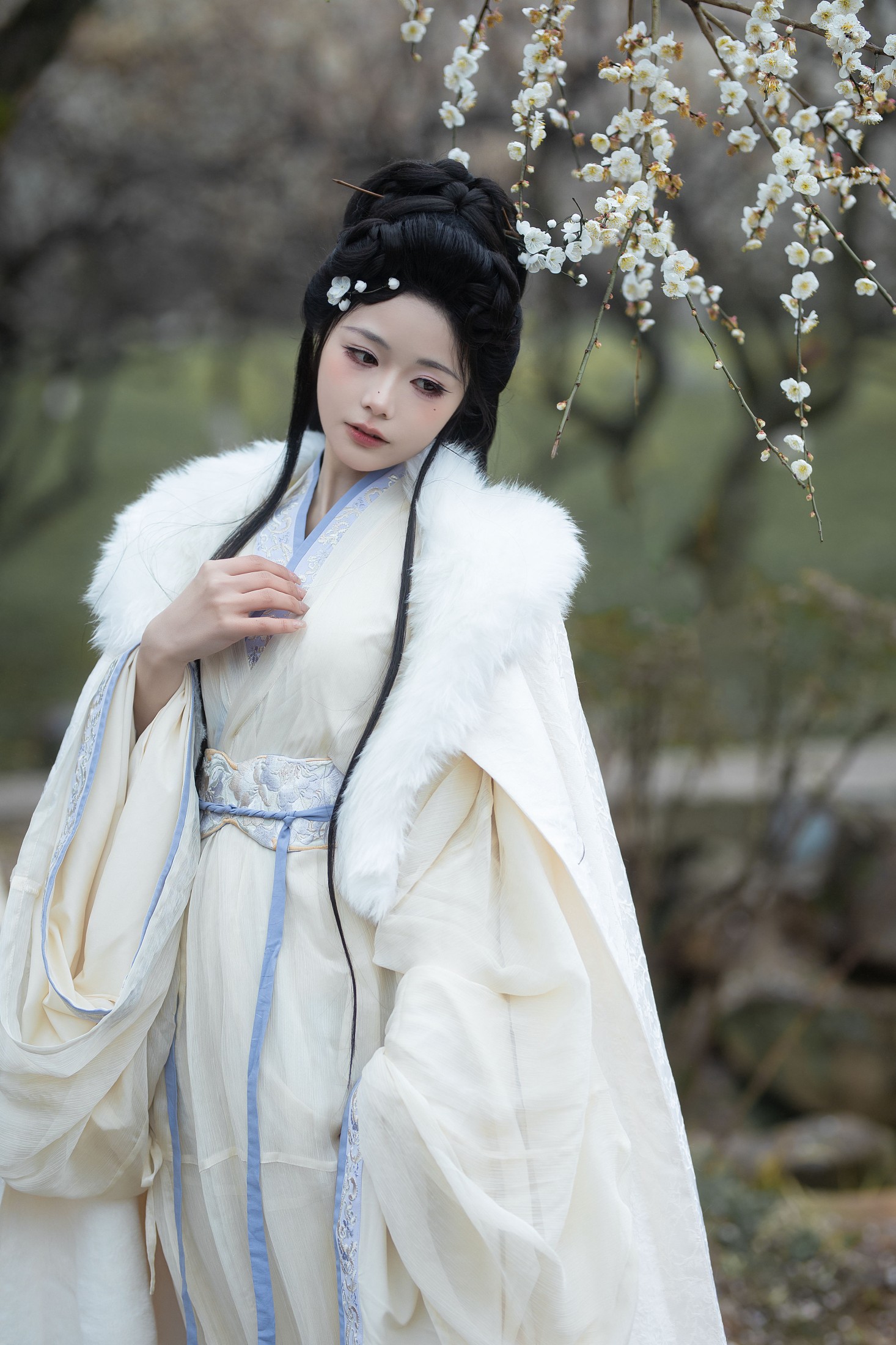 云云的黑眼圈儿 – 《问春》[20P]