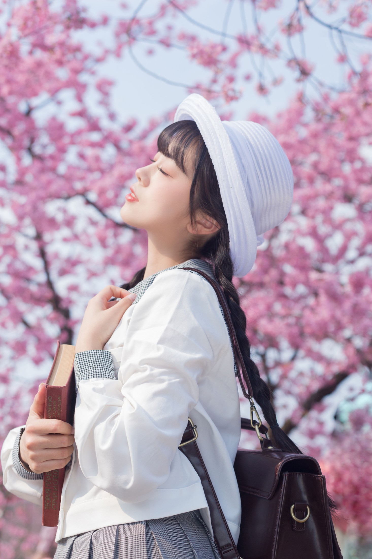 一只暖暖 – 《春樱》[27P]