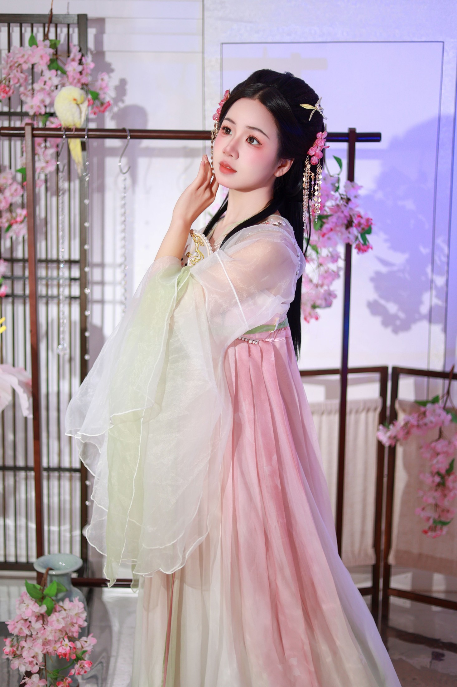 小杜同学 – 《海棠庭院》[28P]