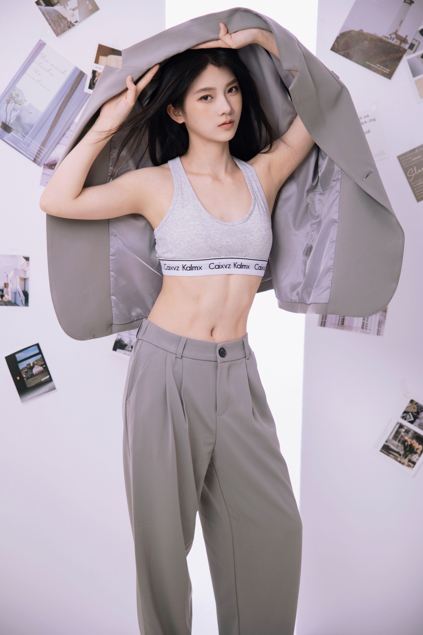 哈哈 – 《西装酷妹》[23P]