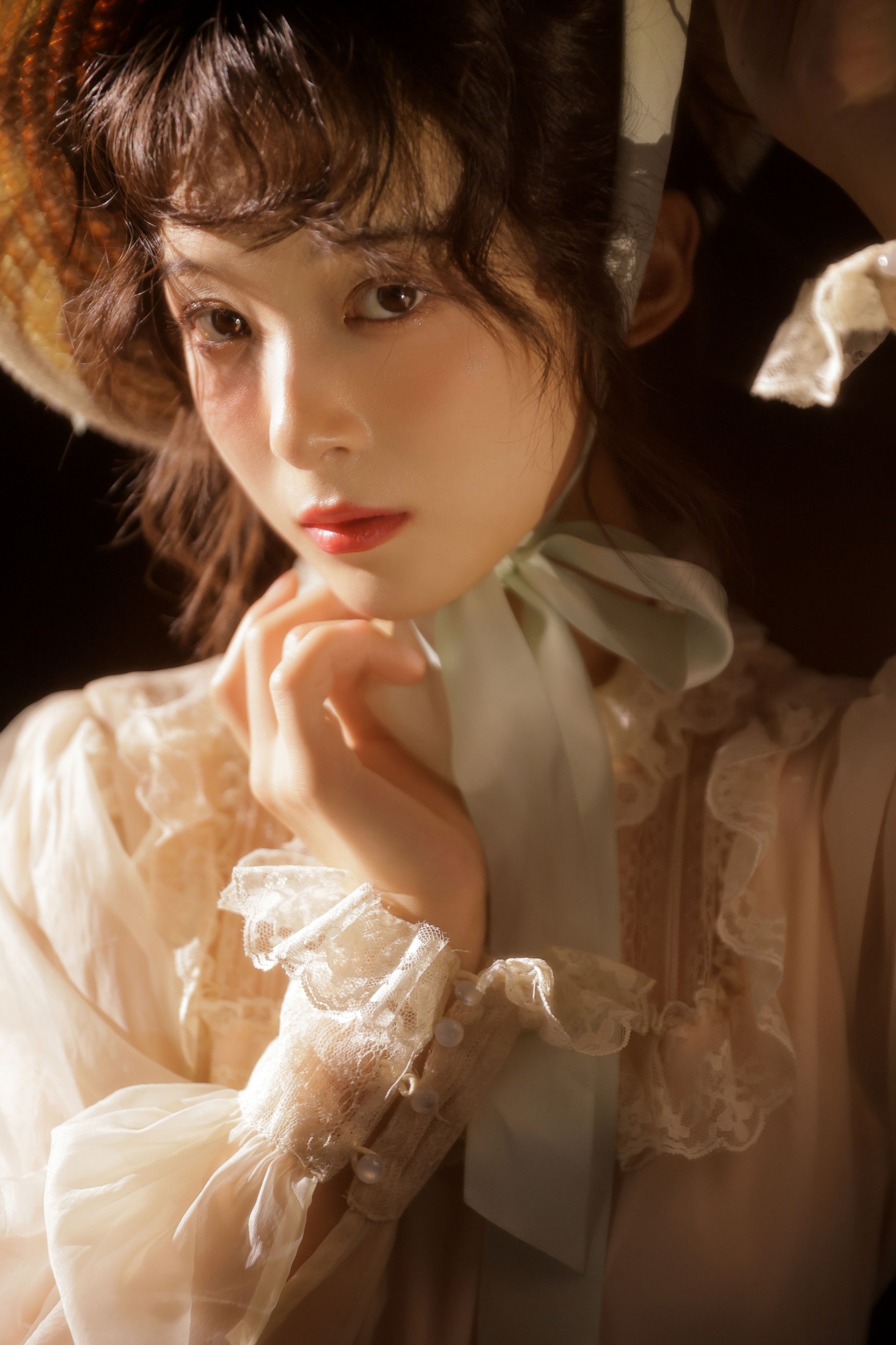 甜酒八號 – 《油画少女》[26P]