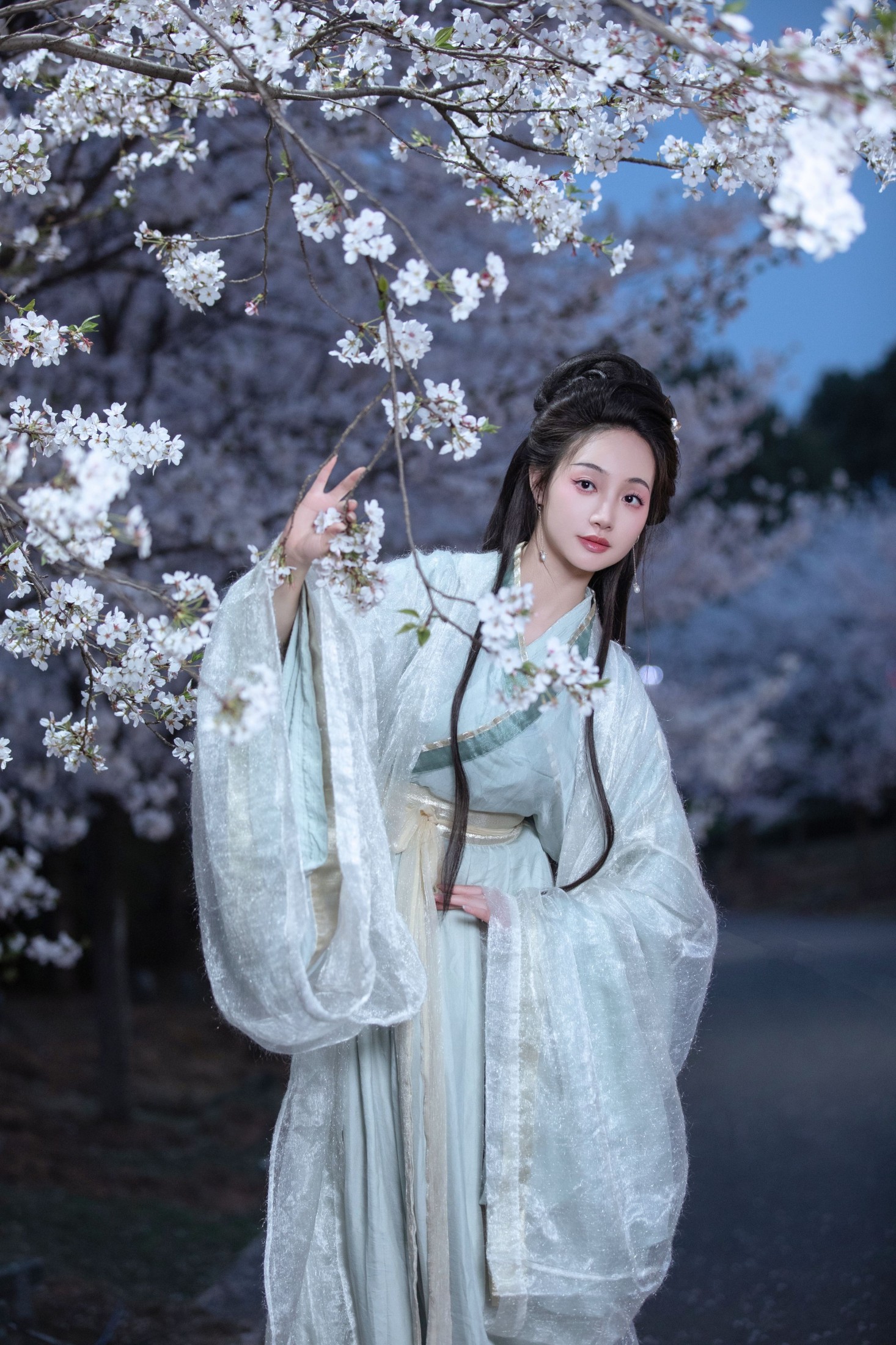 凌子兮 – 《夜樱》[22P]