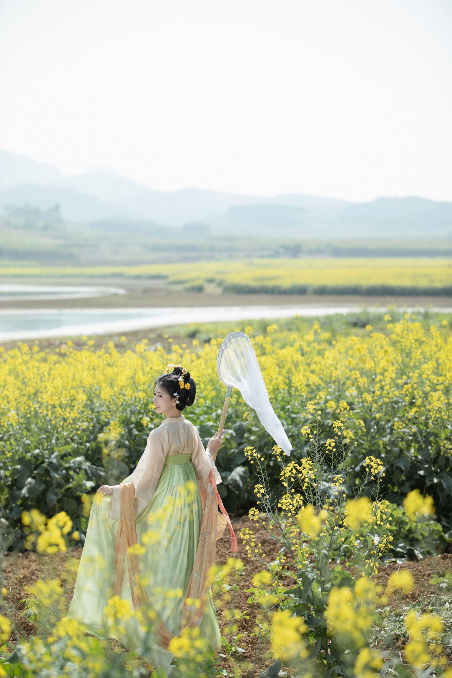 酸辣湯兒 – 《春日即事》[22P]