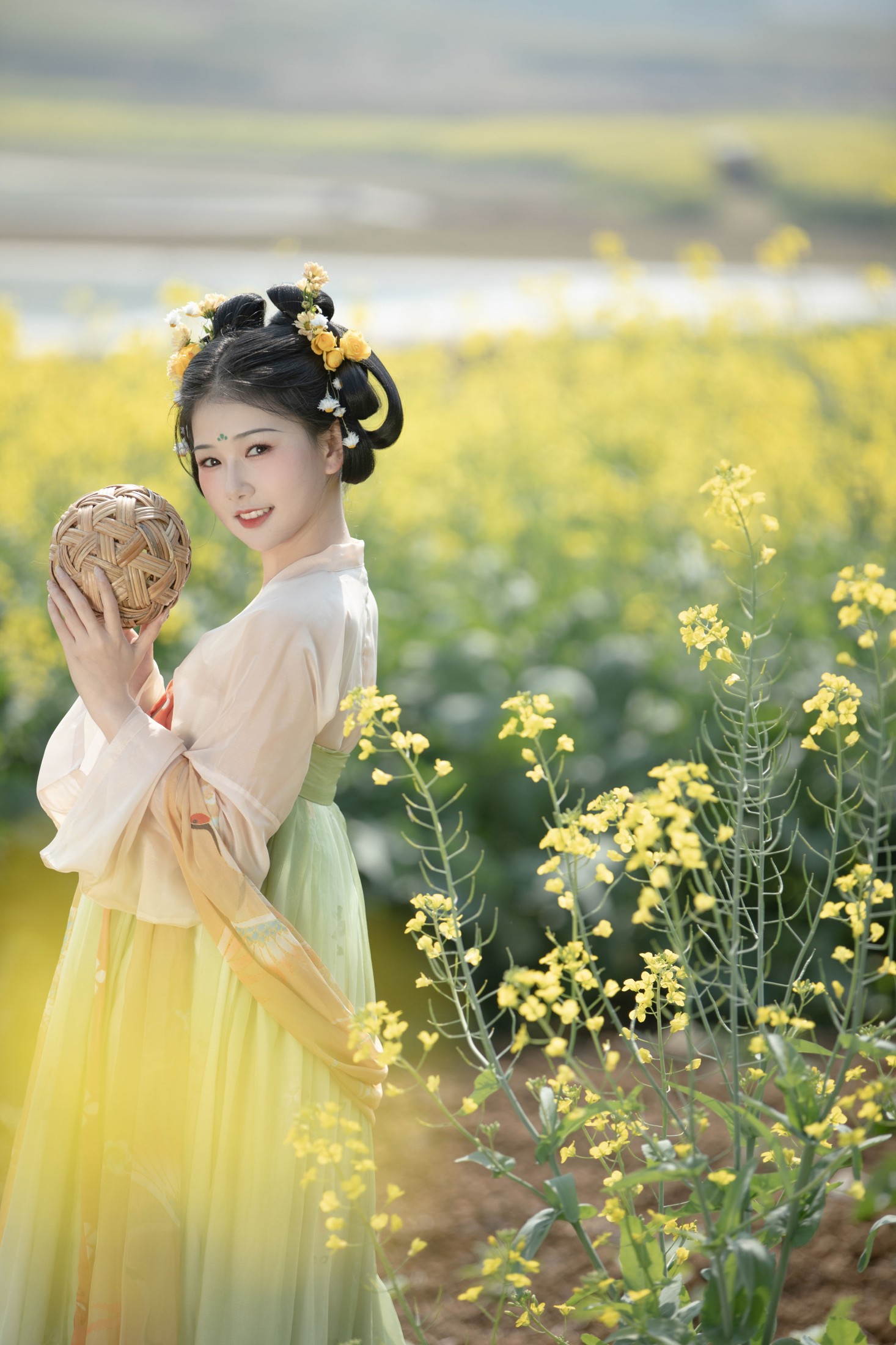 酸辣湯兒 – 《春日即事》[22P]