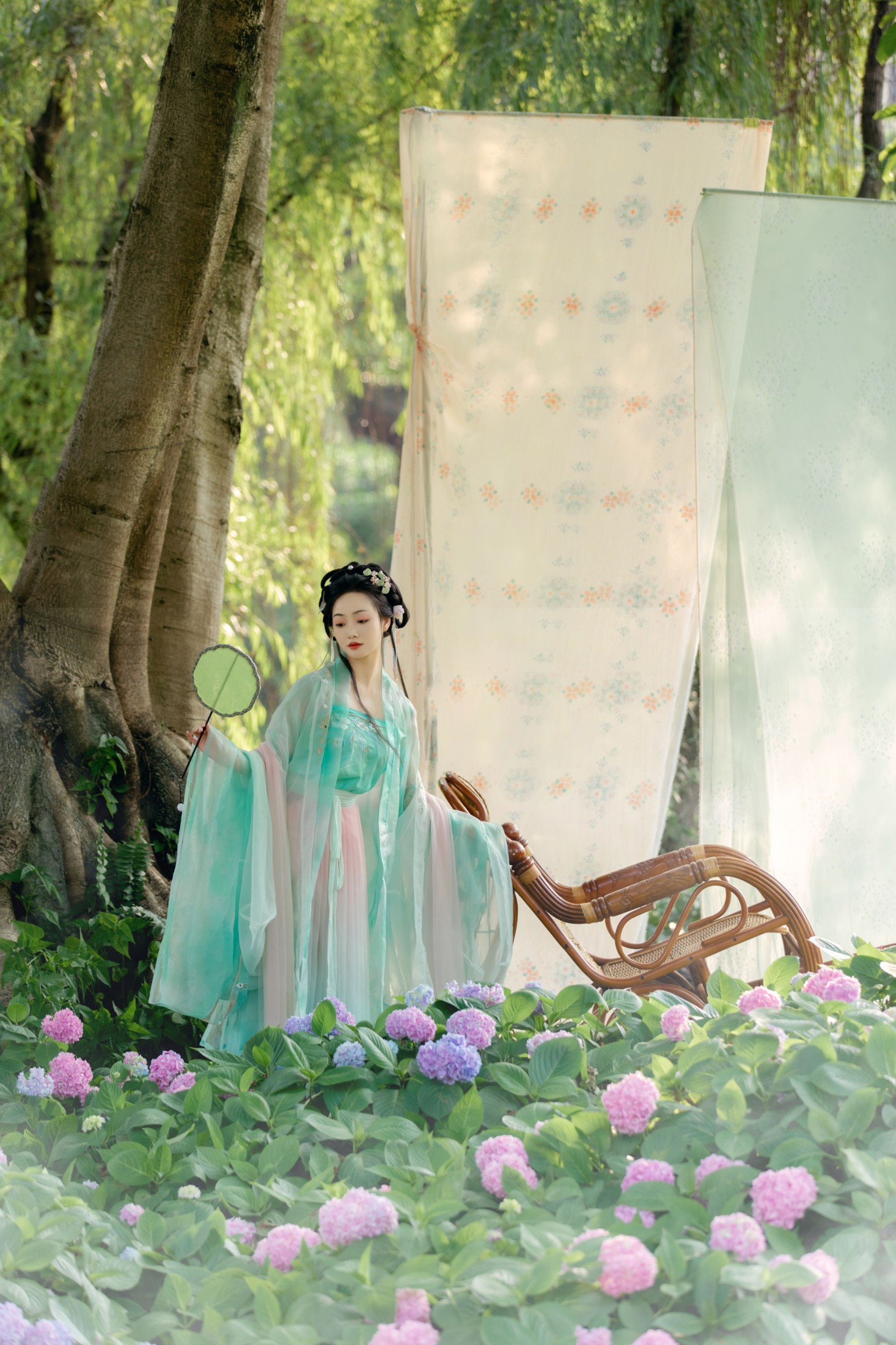 凌子兮 – 《繁景琼花》[21P]