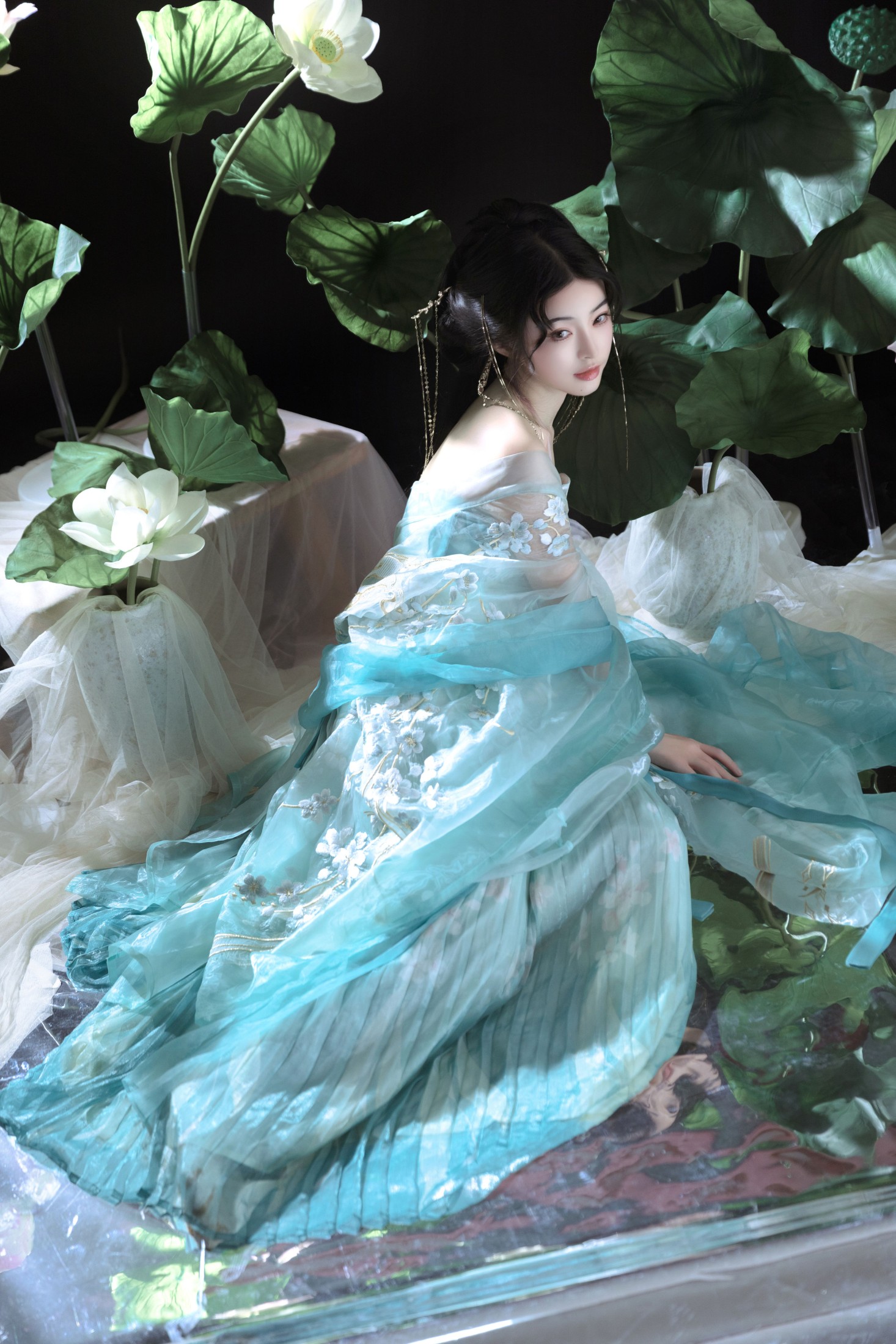 兰因 – 《青荷》[23P]