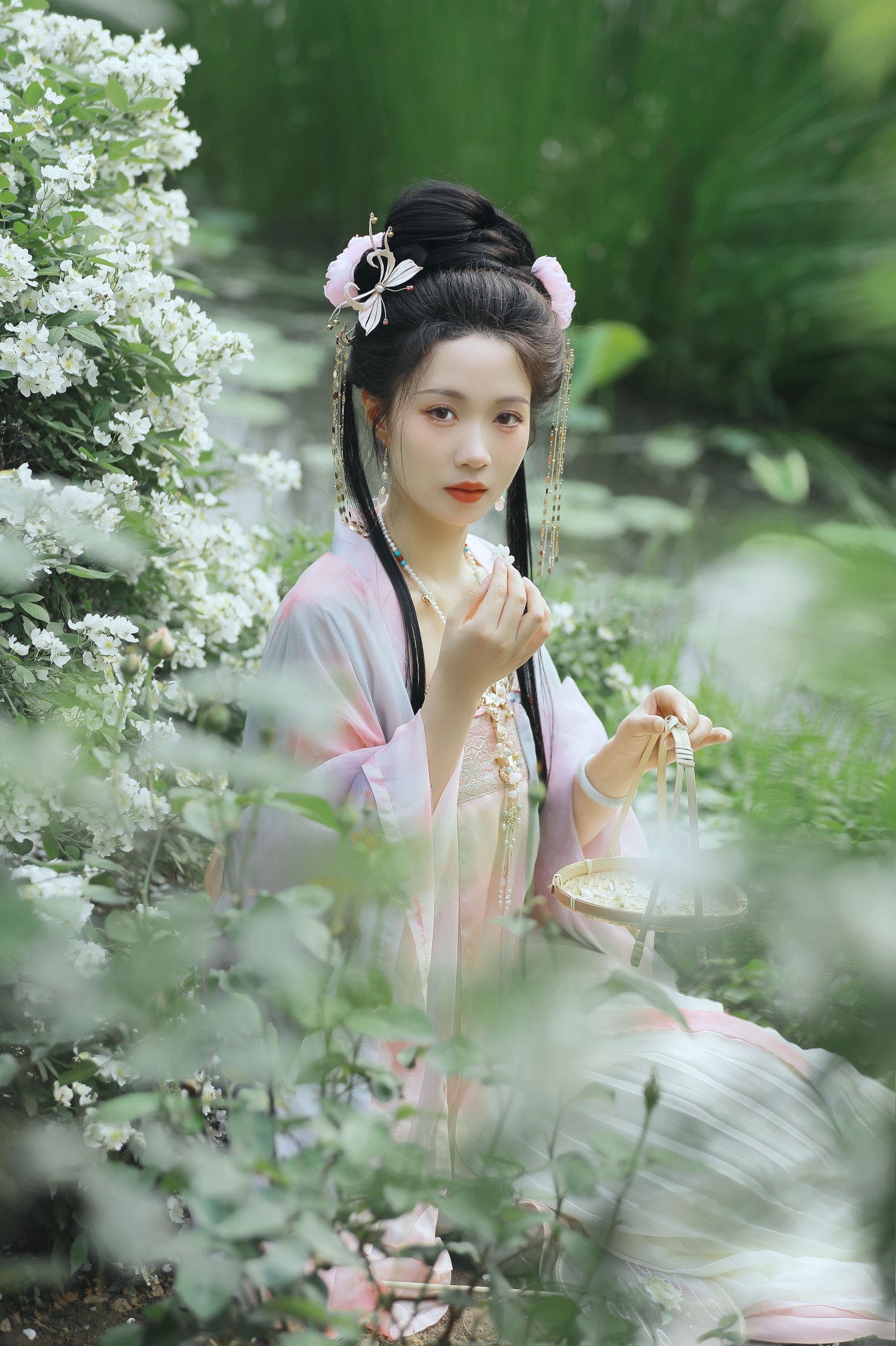 甜甜 – 《花间意》[22P]