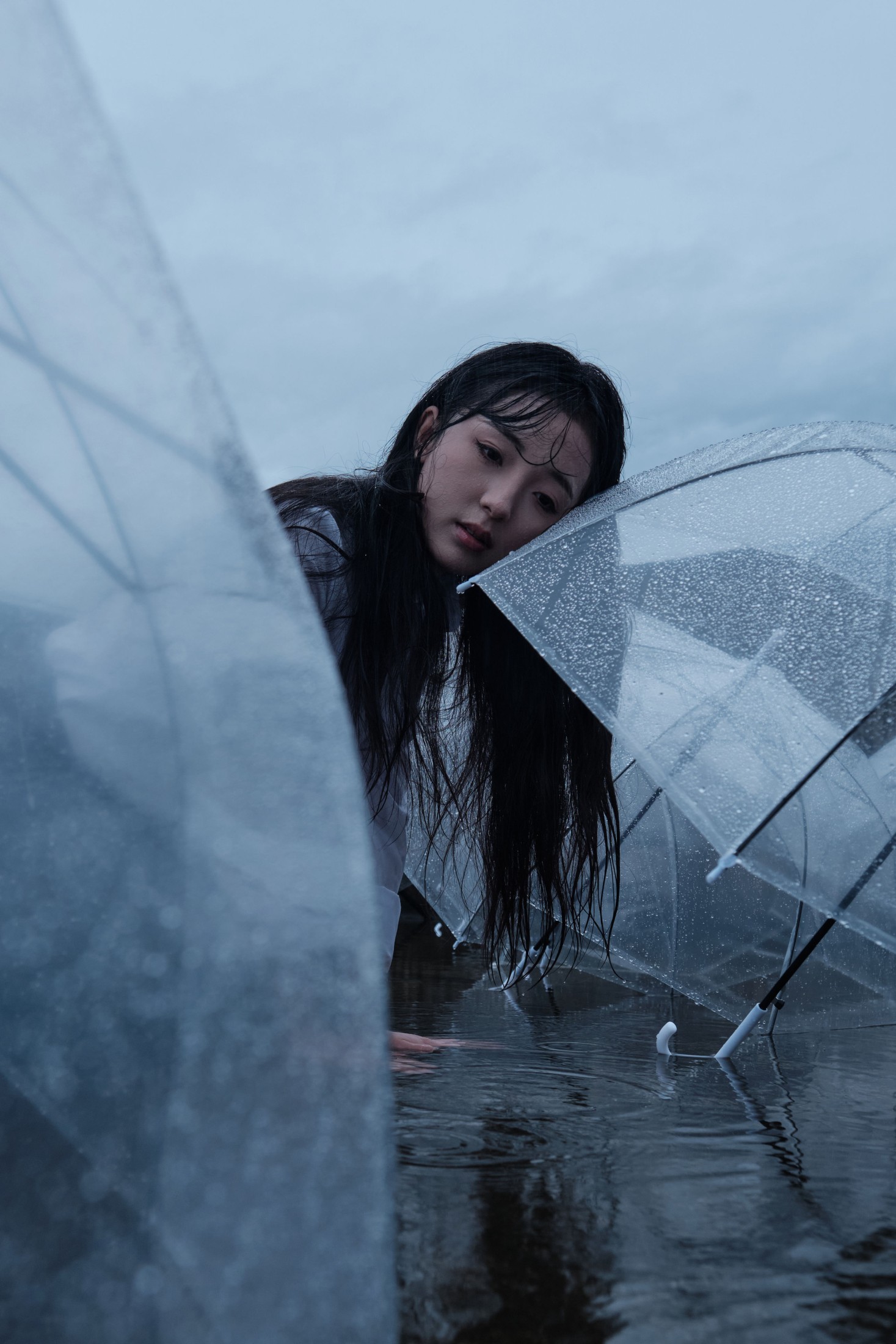 抿嘴小墨轩 – 《恋如雨止》[25P]