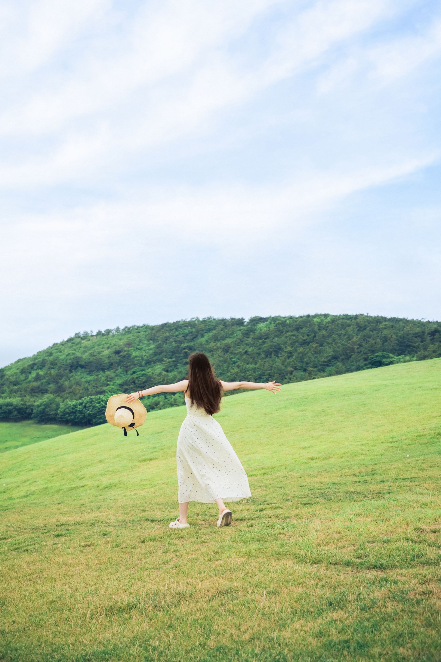 飞天小魔女 – 《夏天的一抹绿》[31P]