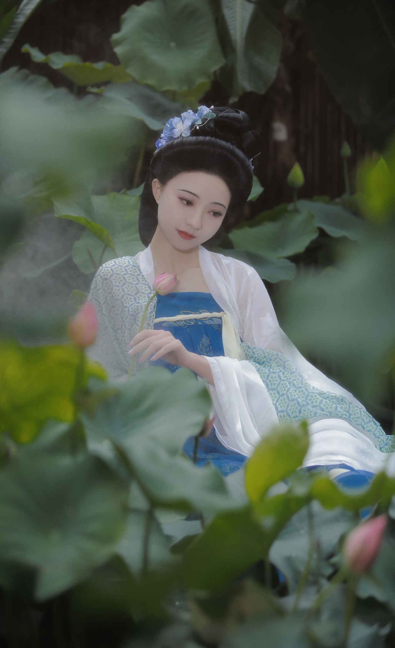与芳 – 《雨微凉，沁衣间》[22P]