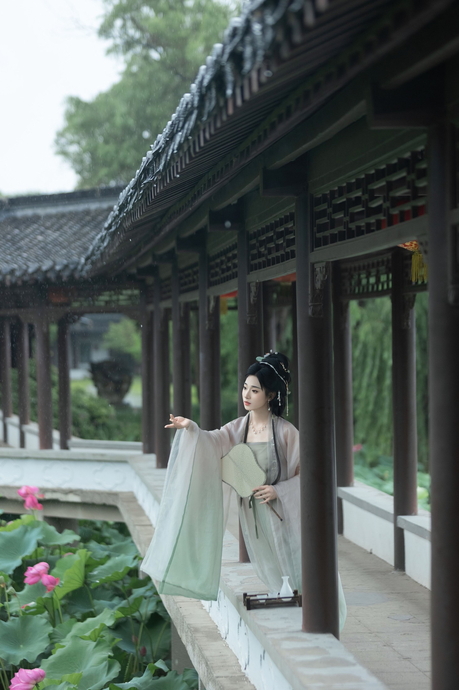 辣兔头 – 《梅雨赏荷》[29P]