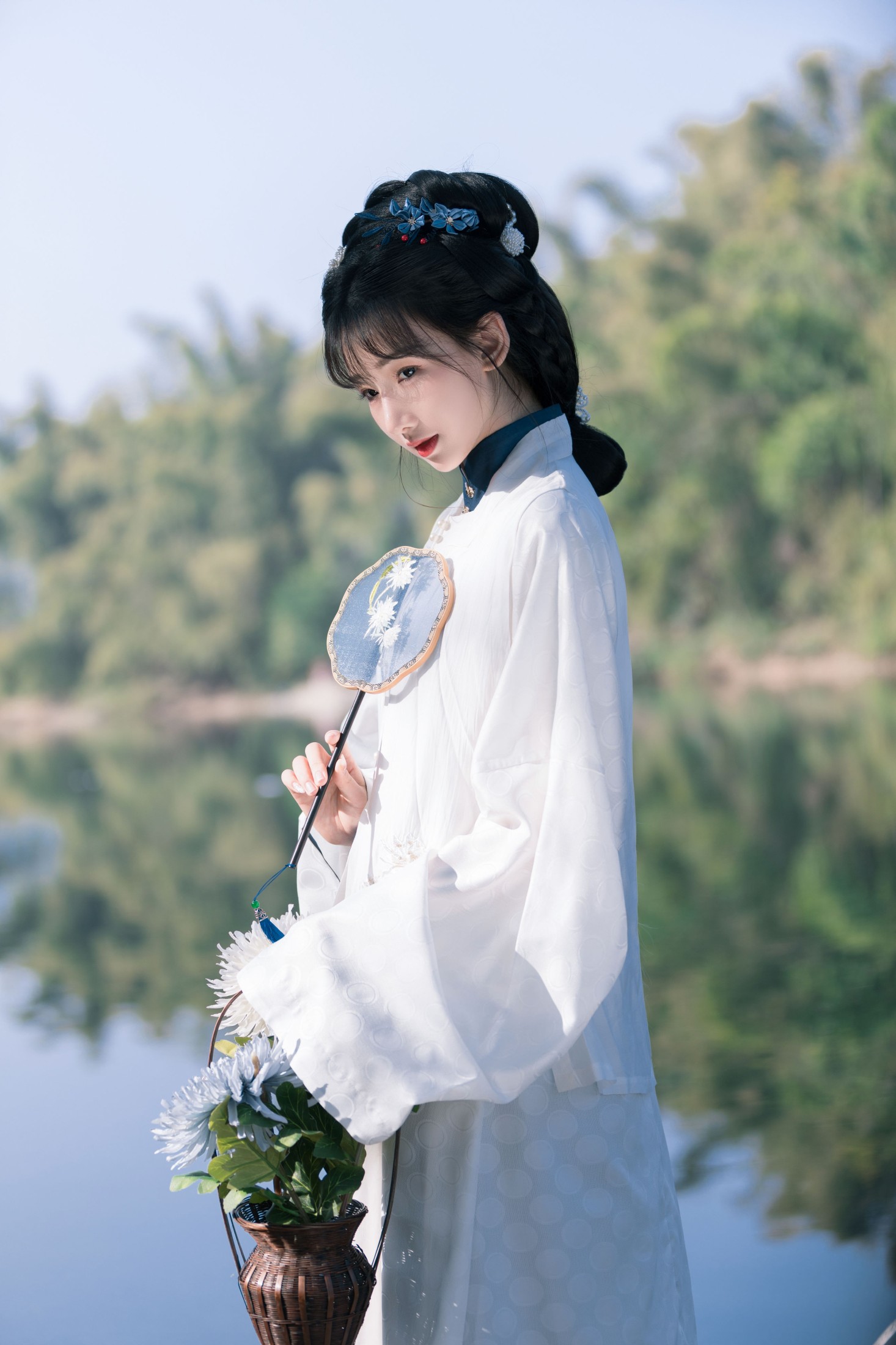 五月的兔子 – 《咏菊》[35P]