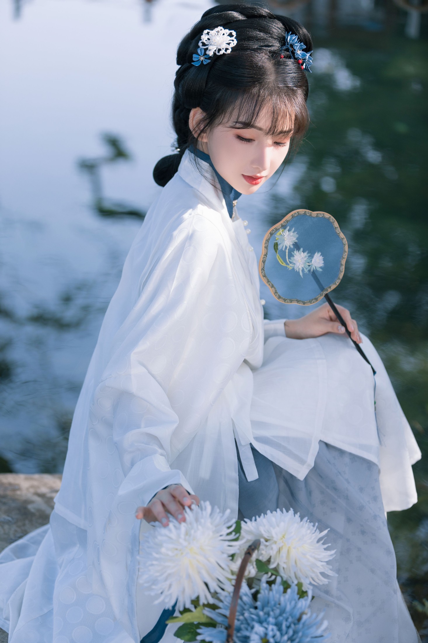 五月的兔子 – 《咏菊》[35P]