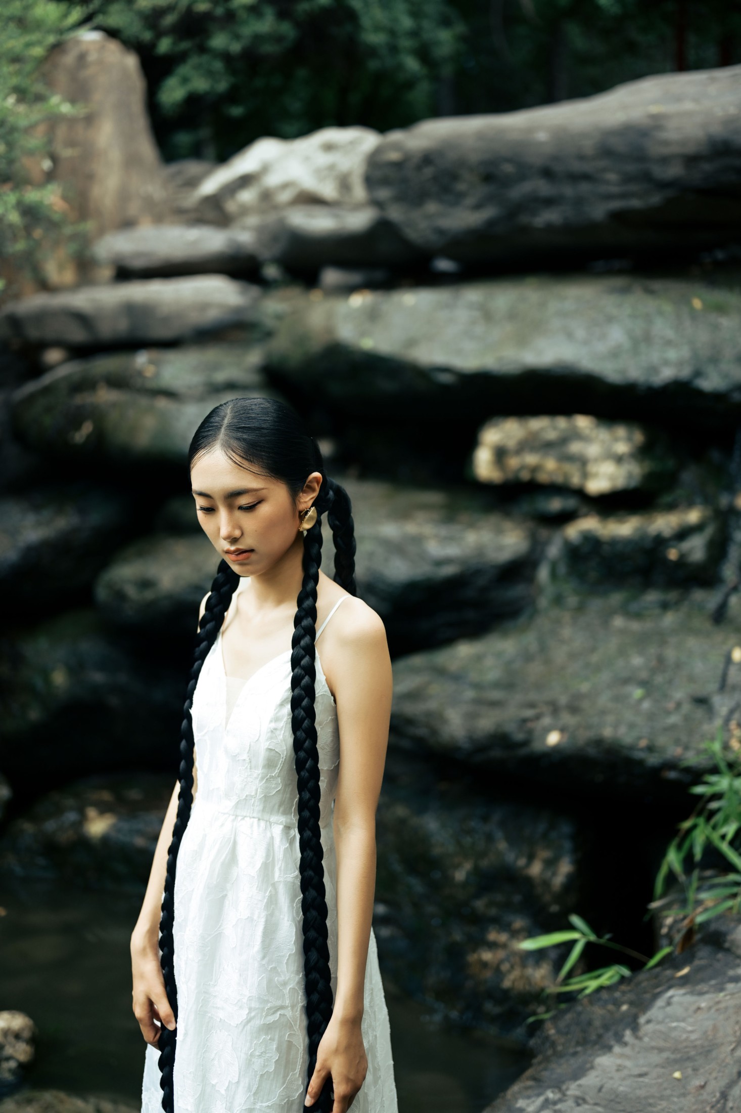 西湖水 – 《蔓藤》[24P]