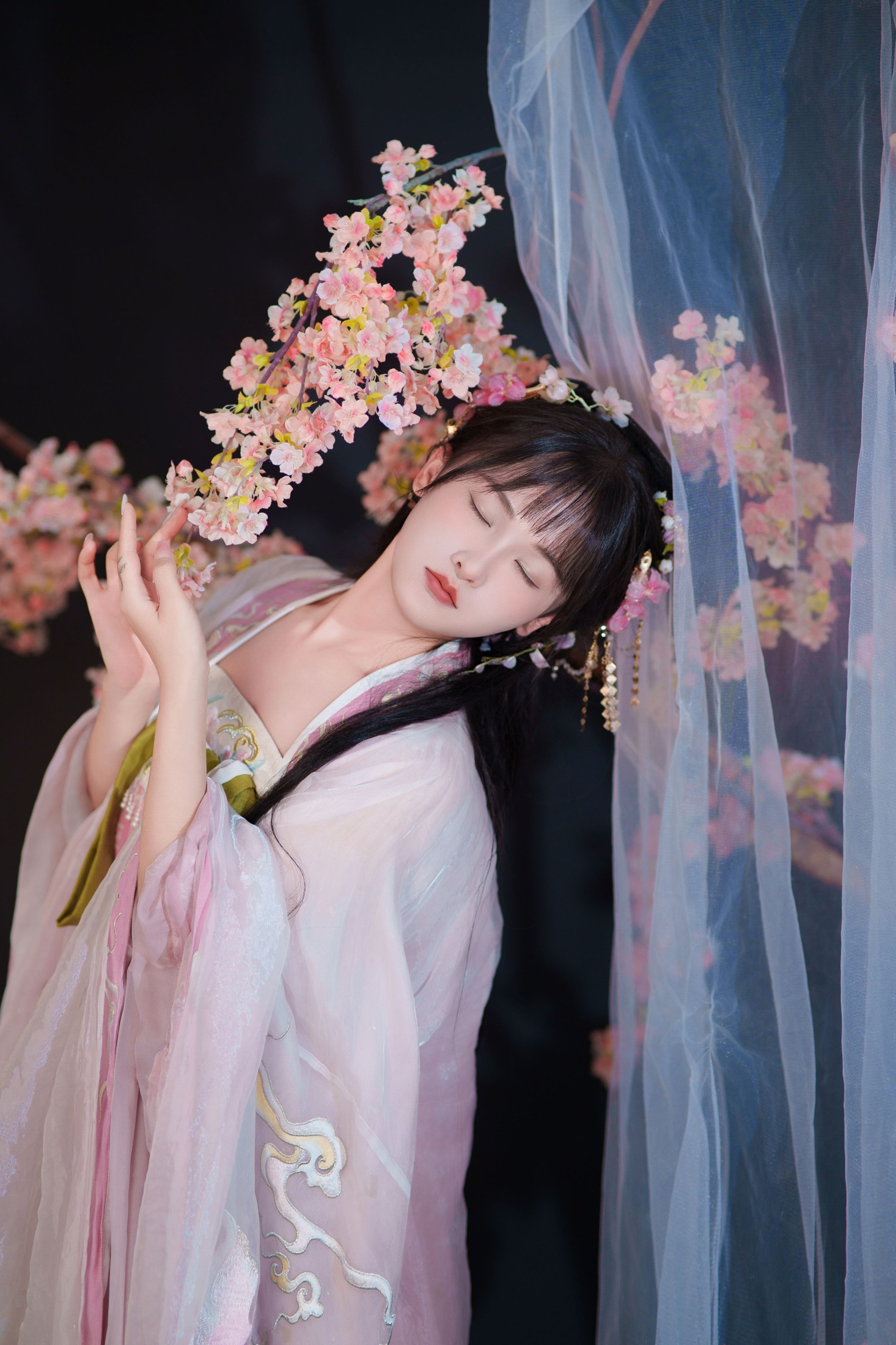 小小雨 – 《踏山河》[28P]