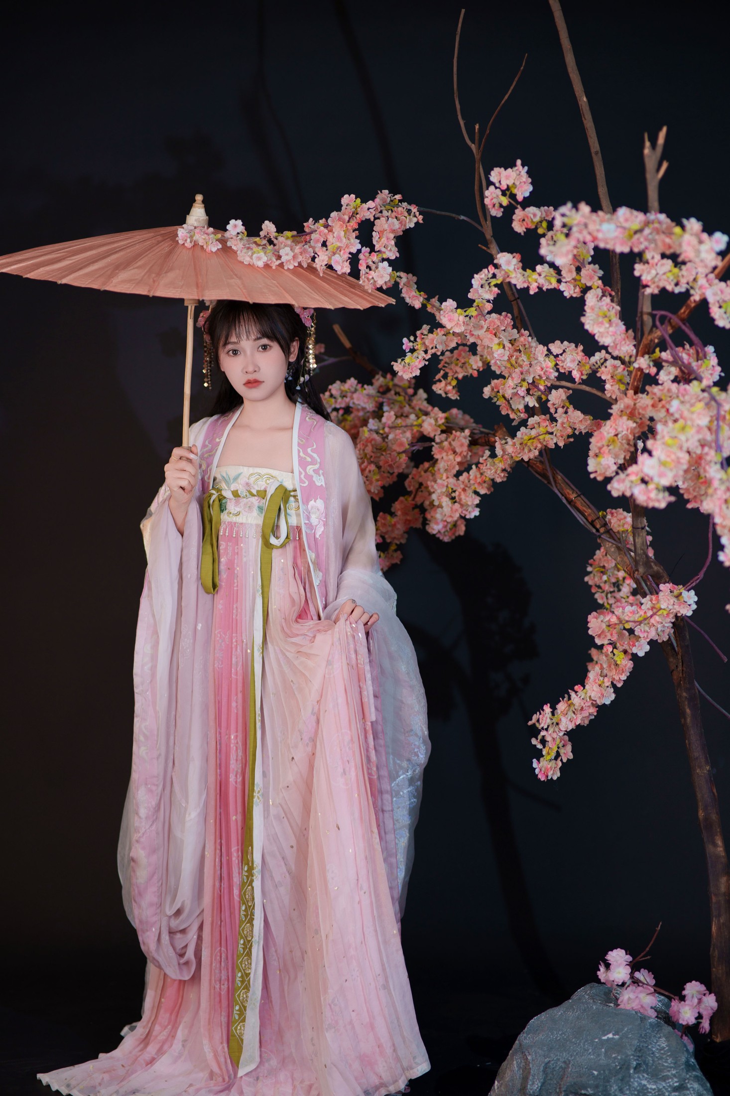 小小雨 – 《踏山河》[28P]