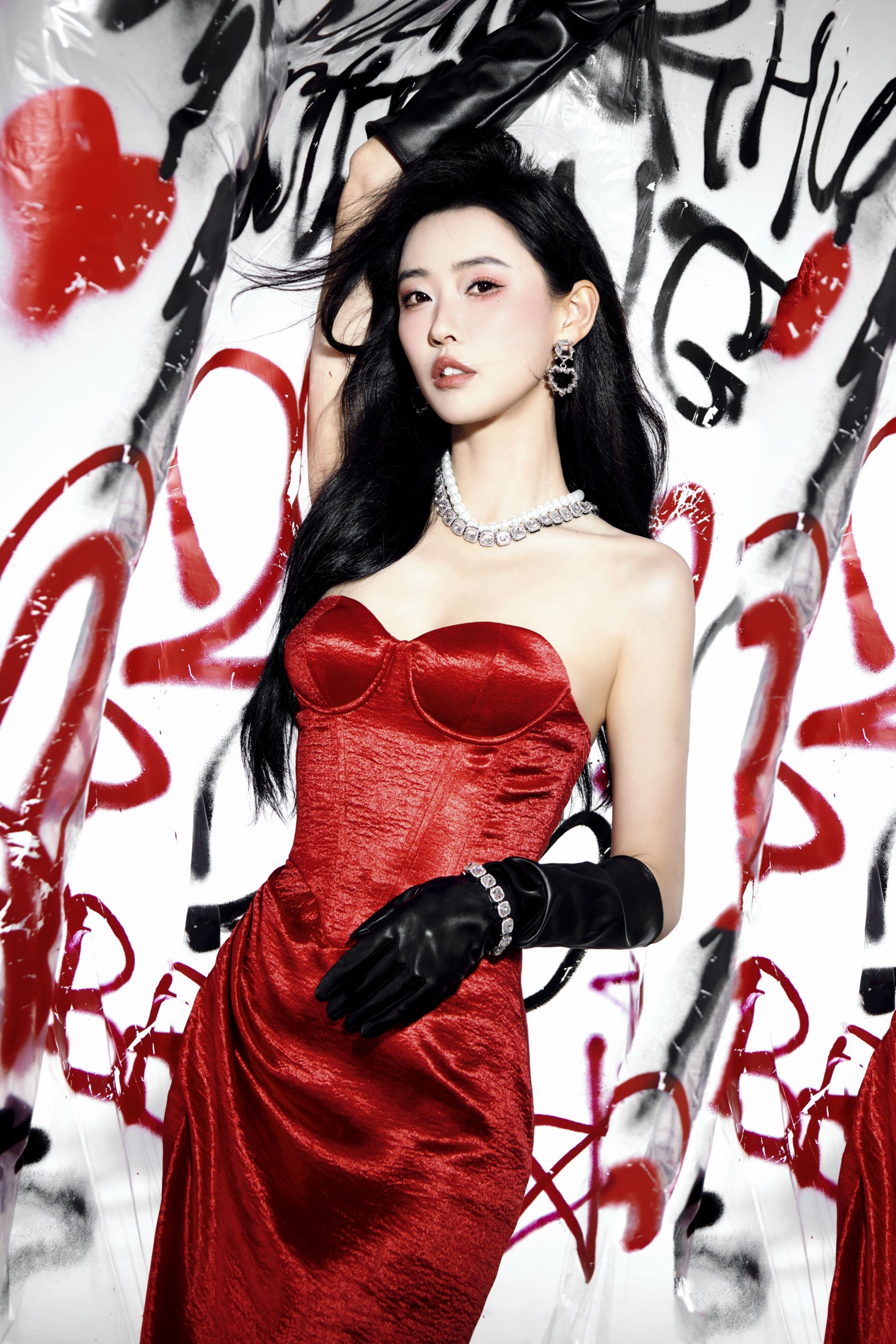 一乔 – 《Red Mountain》[22P]