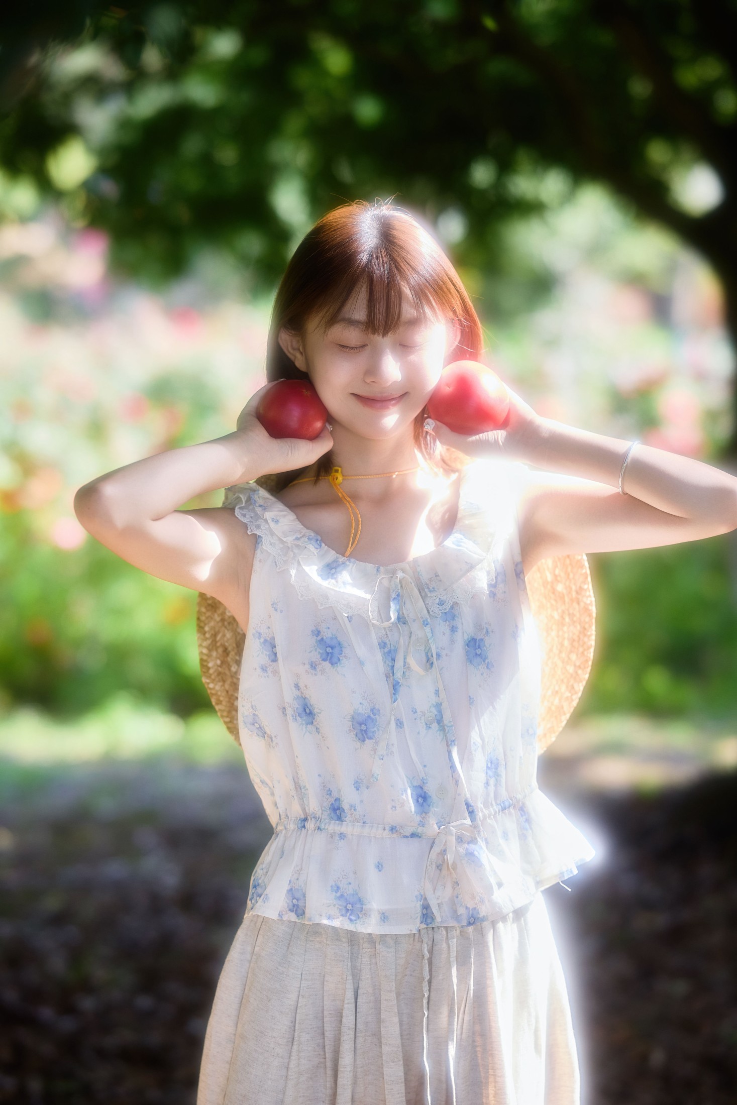 晓晓 – 《番茄夏天》[24P]