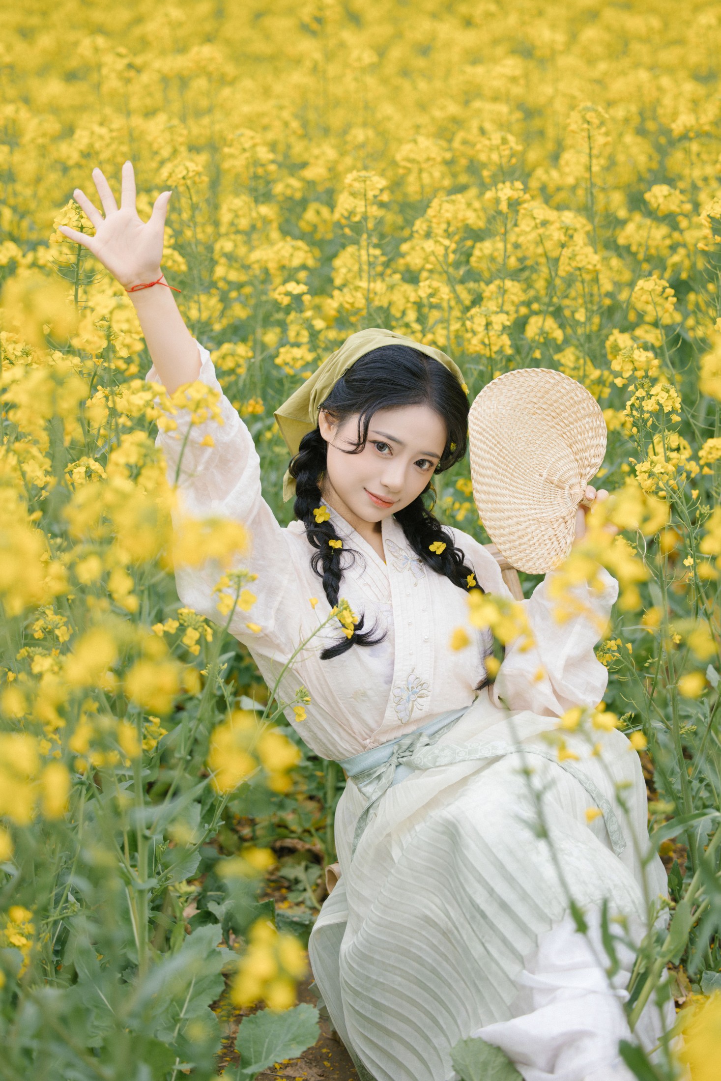 衔鹿 – 《油菜花与少女》[34P]