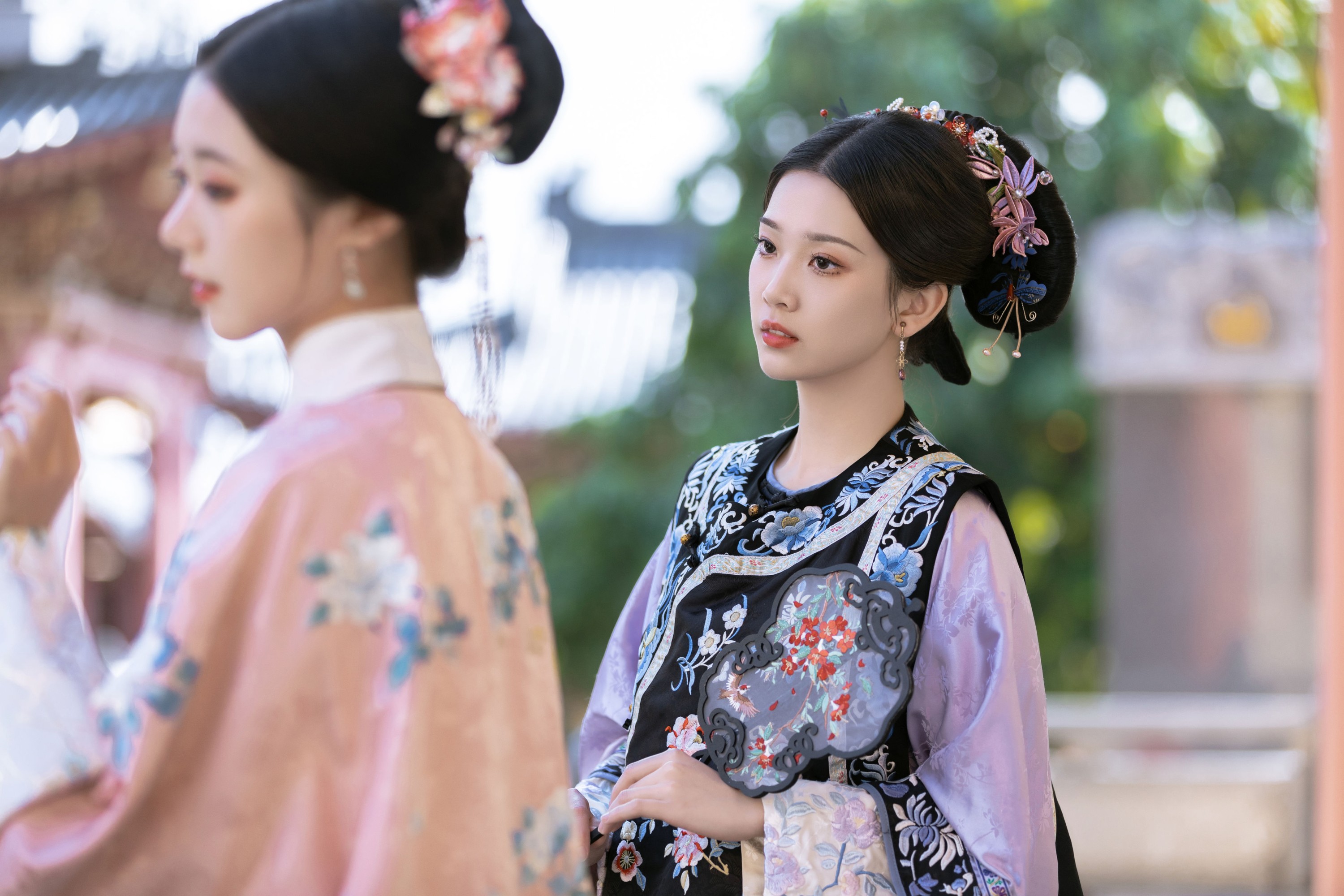 芝芝琪 lsababe – 《宫》[34P]