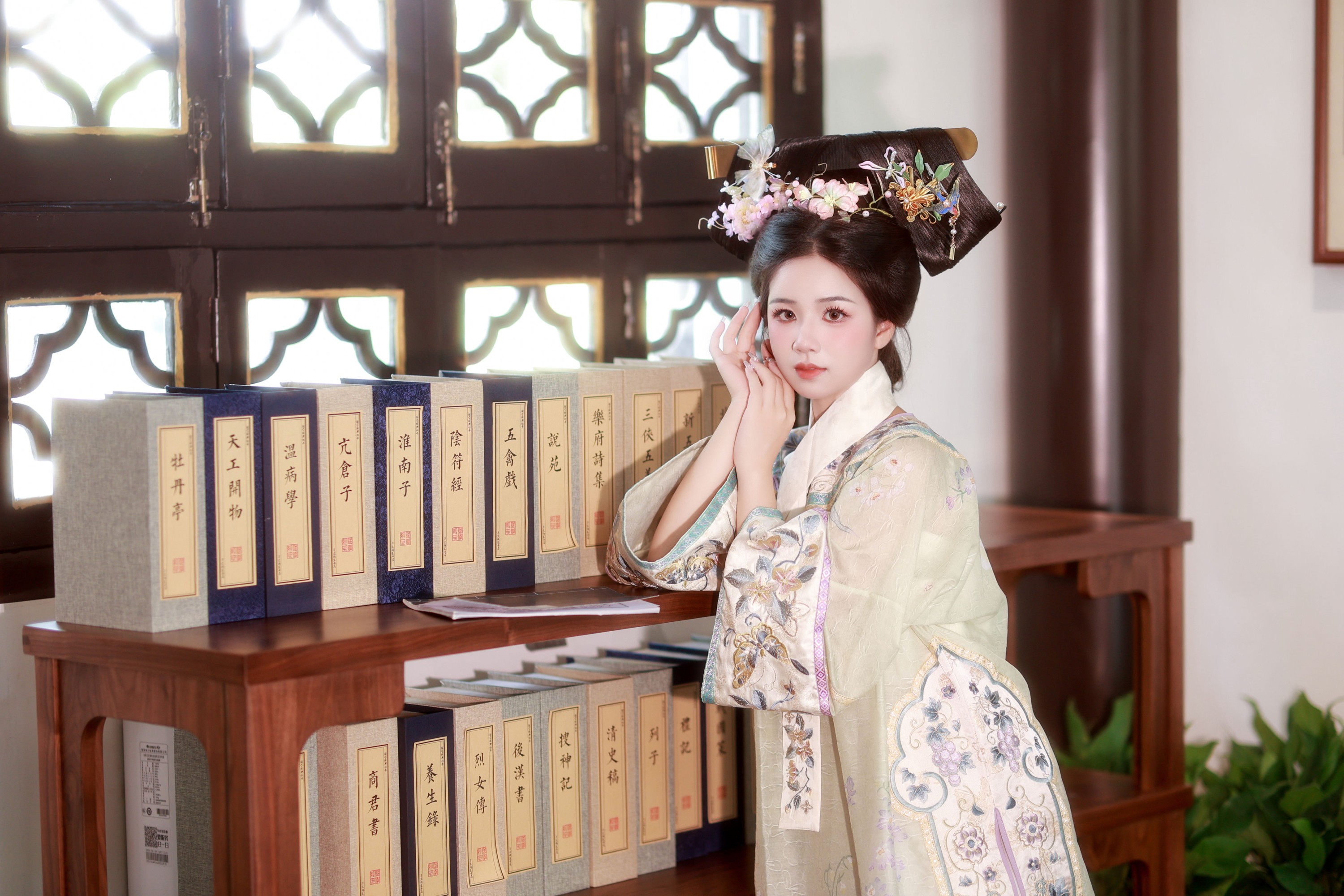 小杜同学 – 《清宫曲》[35P]