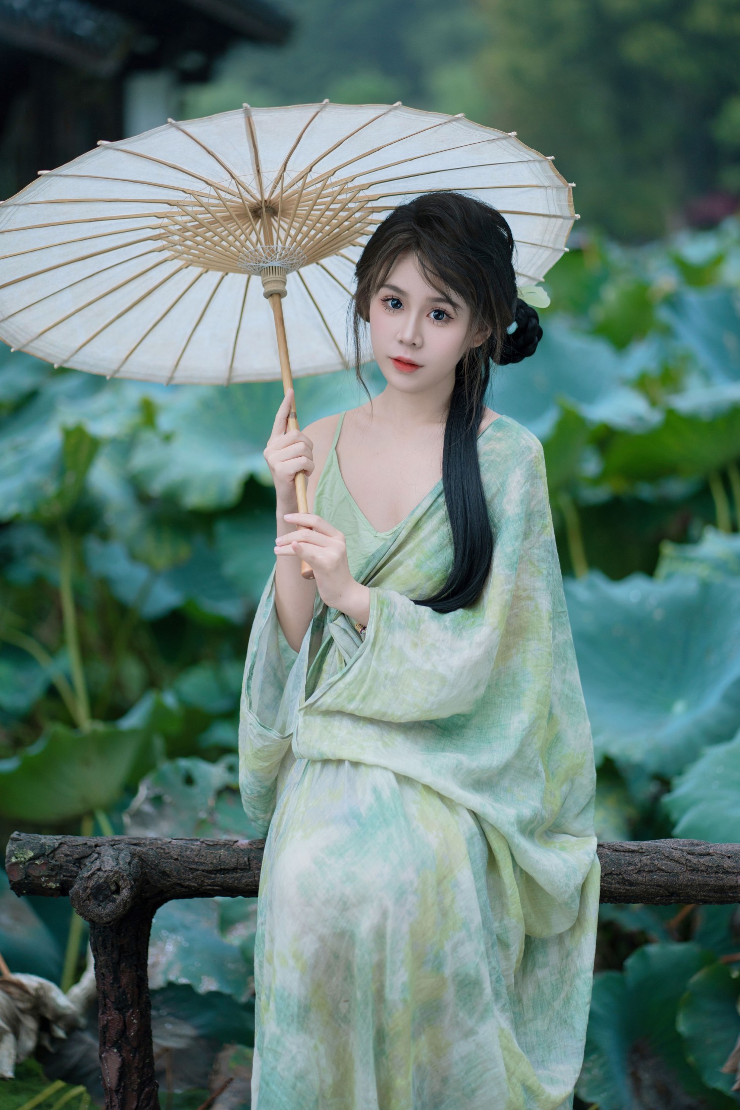 泡芙小方 – 《阴雨荷花》[23P]