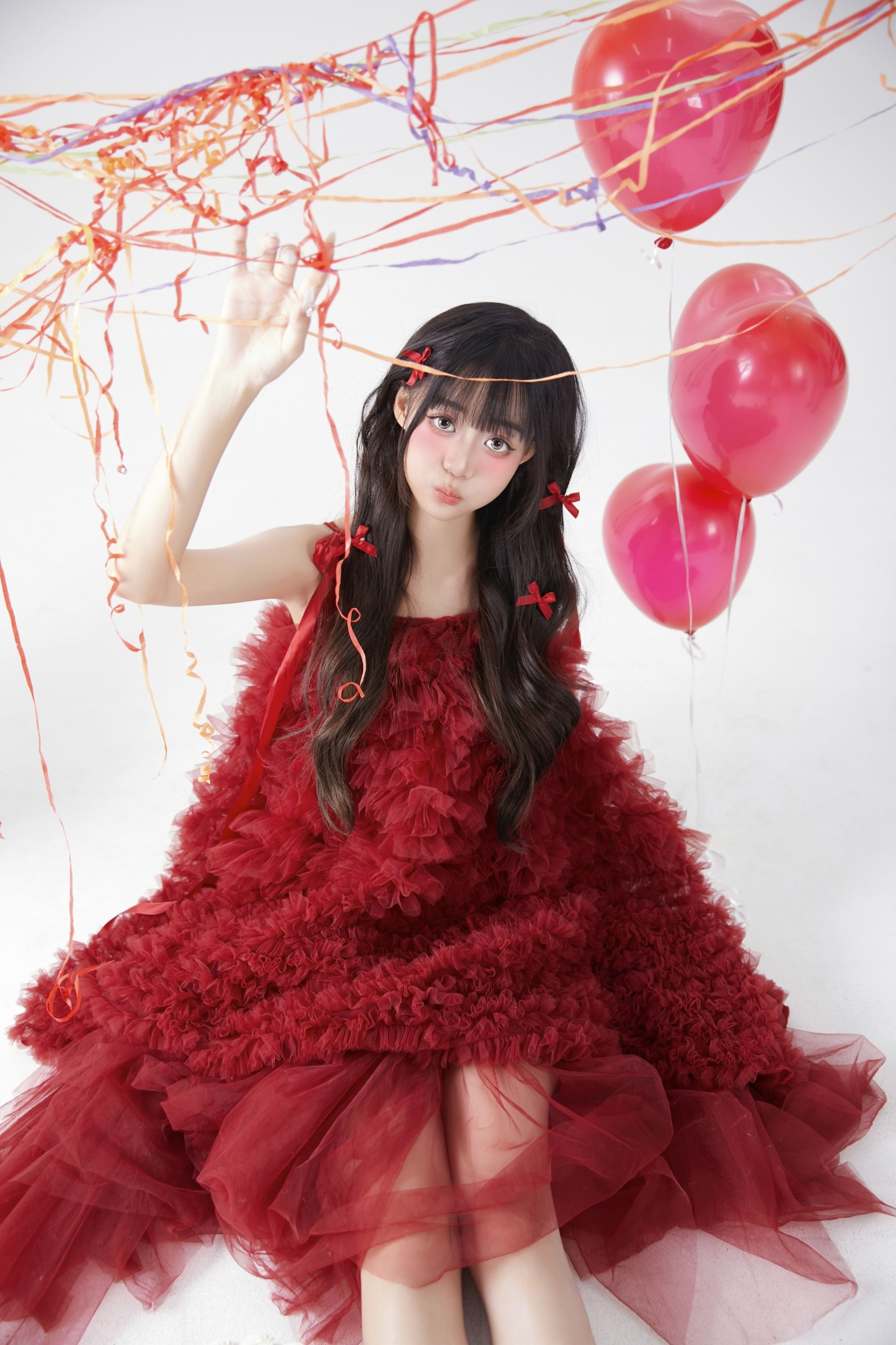 菠萝包 – 《红色气球生日写真》[25P]
