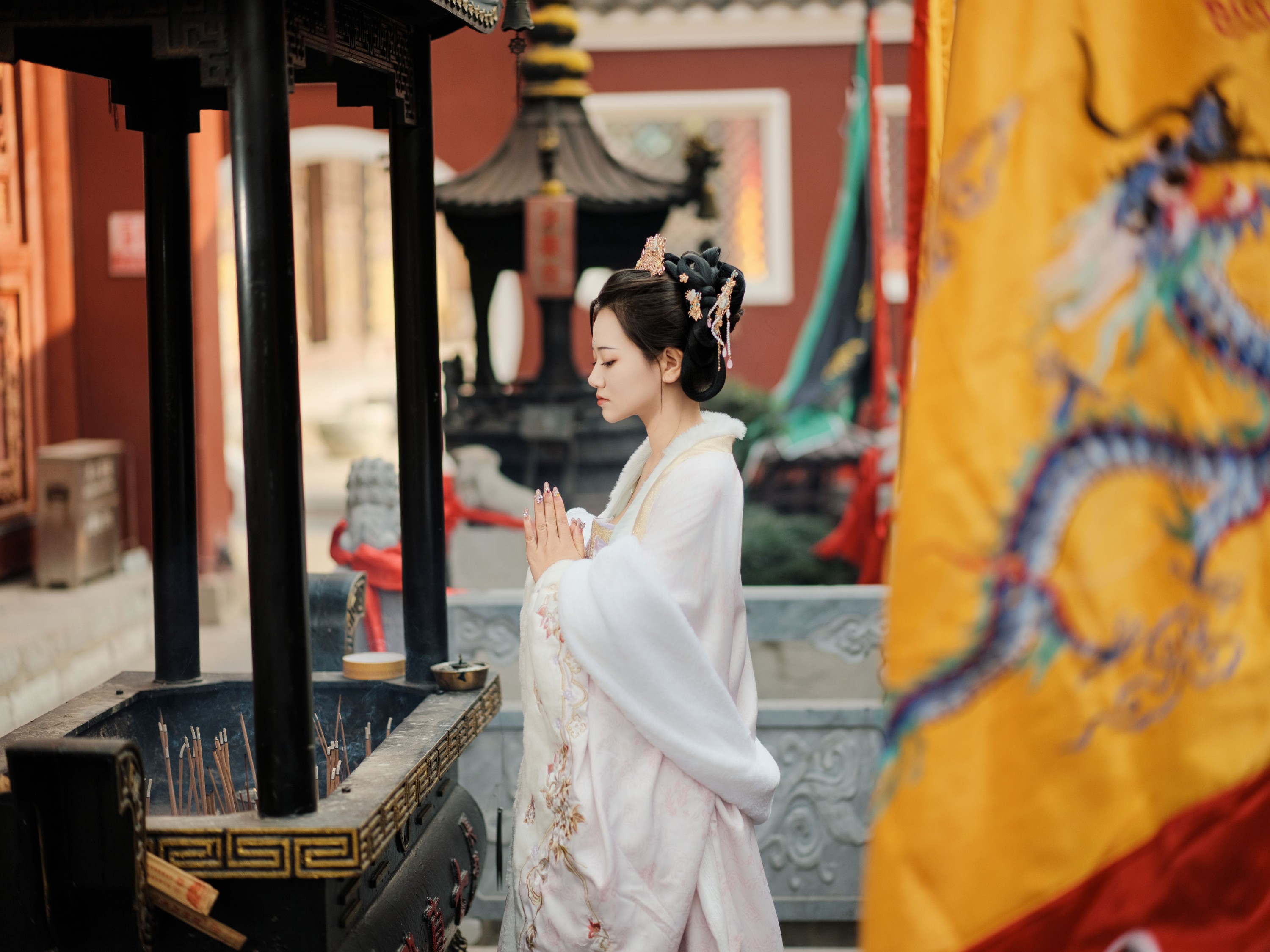 媛媛 – 《焚香祈愿》[25P]