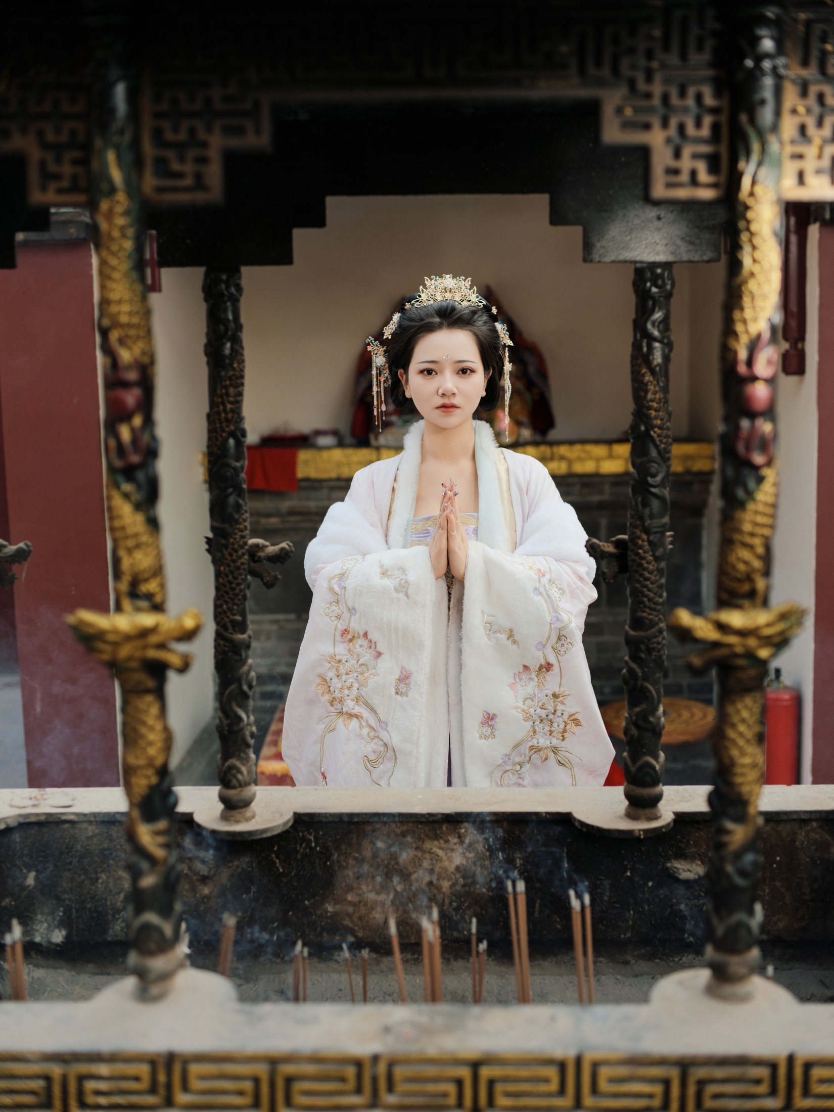 媛媛 – 《焚香祈愿》[25P]