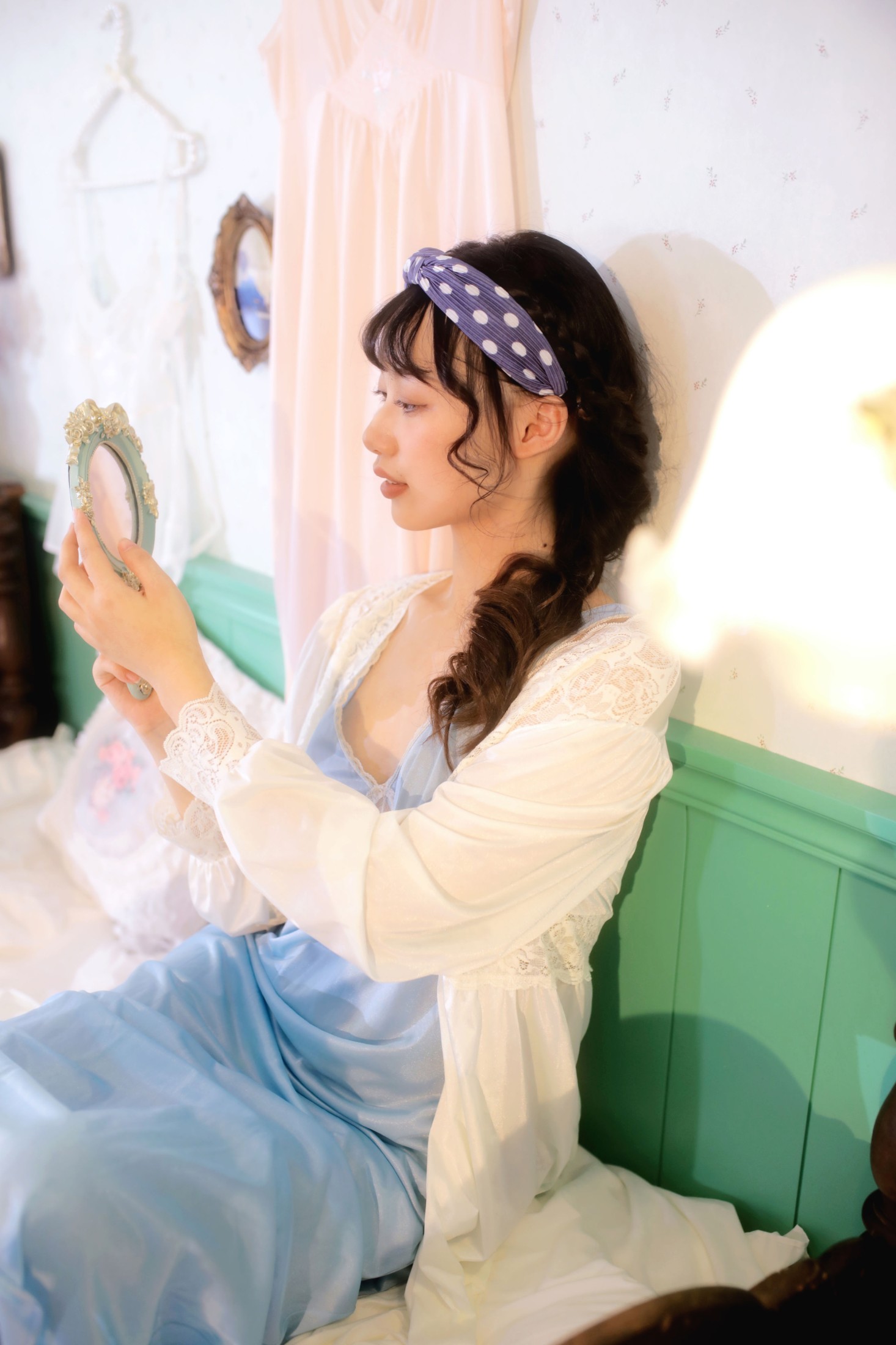 阿菜 – 《油画少女》[21P]