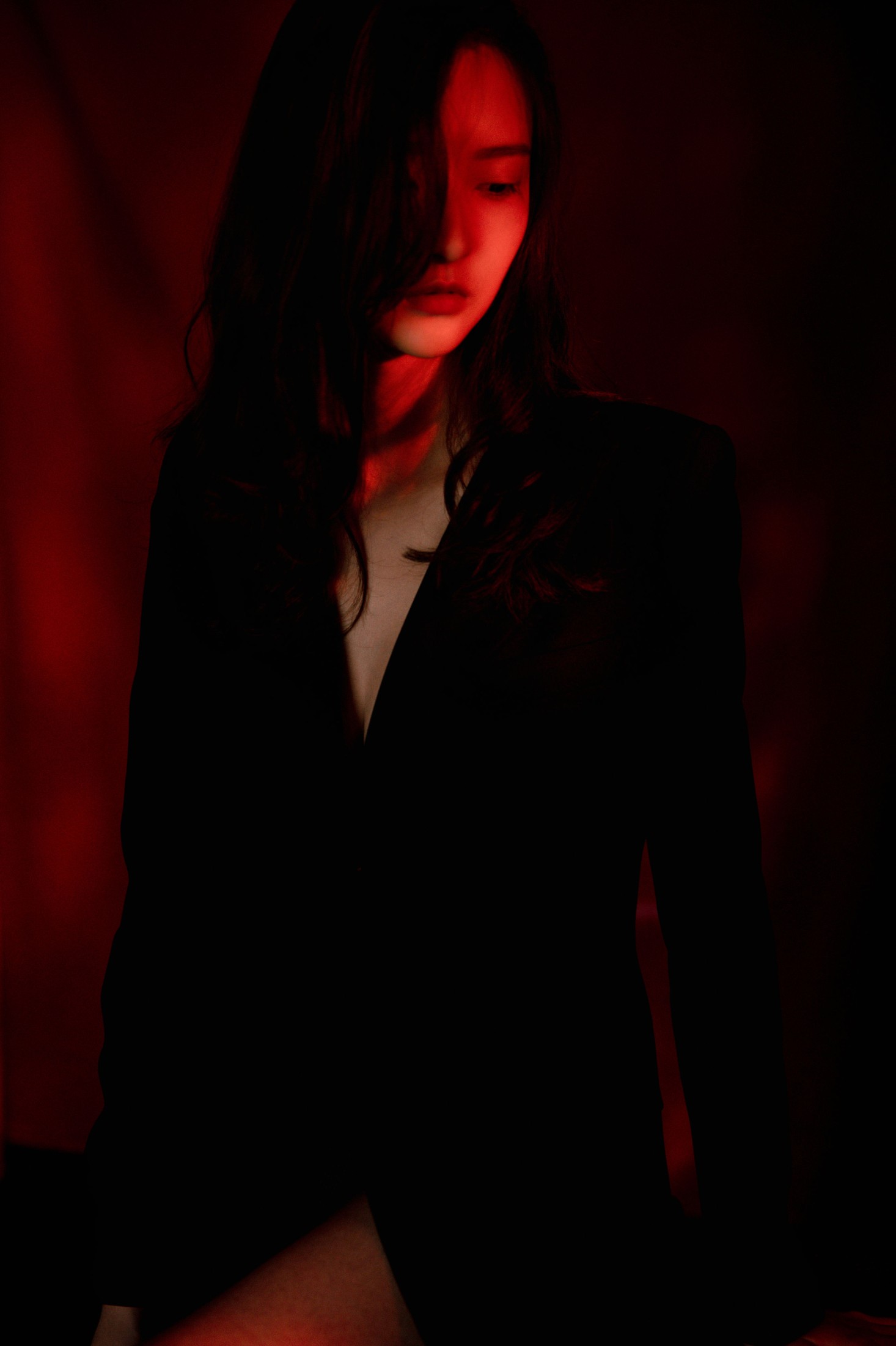 雪雪 – 《RED LIGHT》[16P]