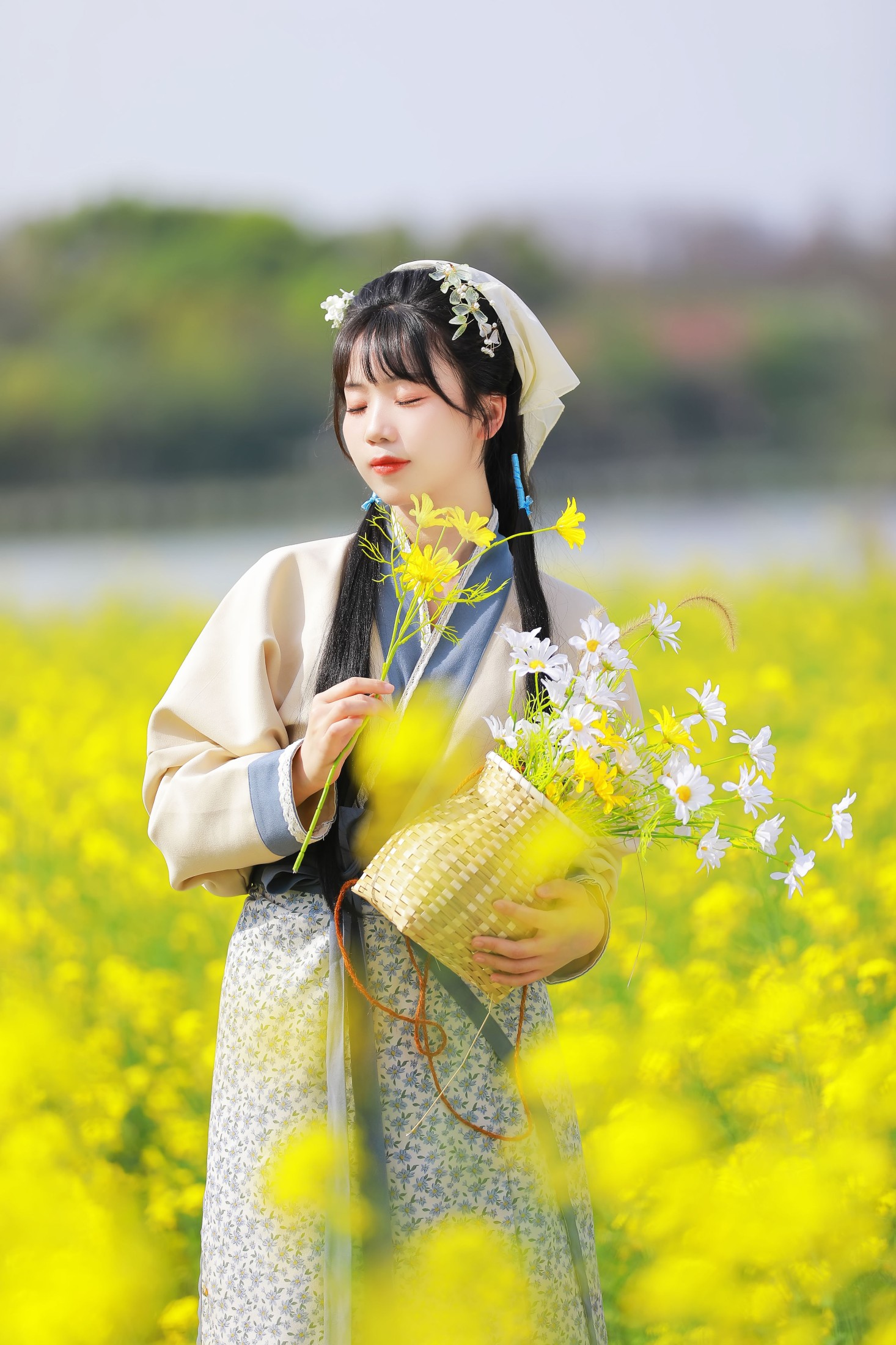 周周Ay – 《春下行》[25P]