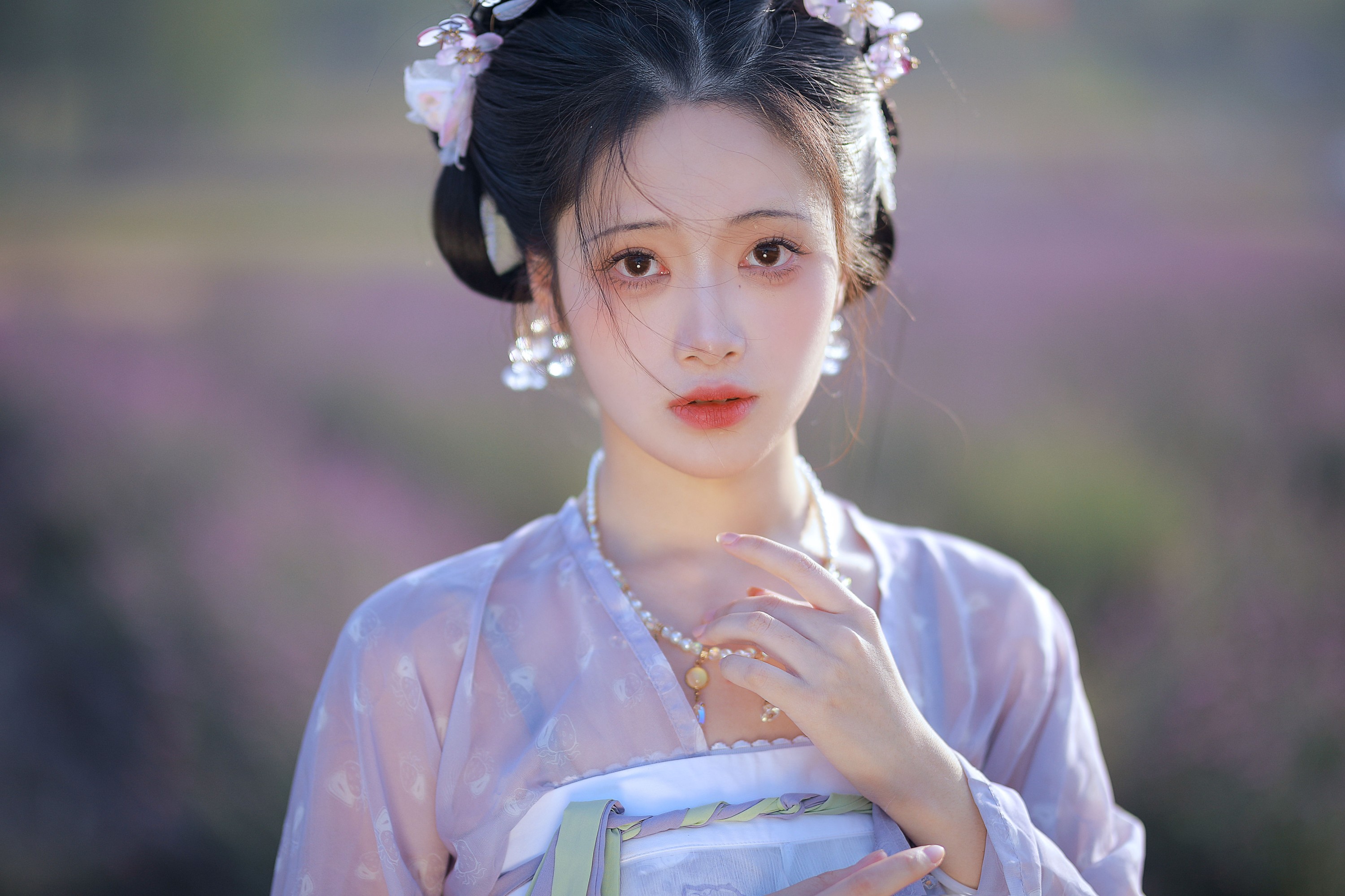 绵绵思远道 – 《花海汉服》[22P]