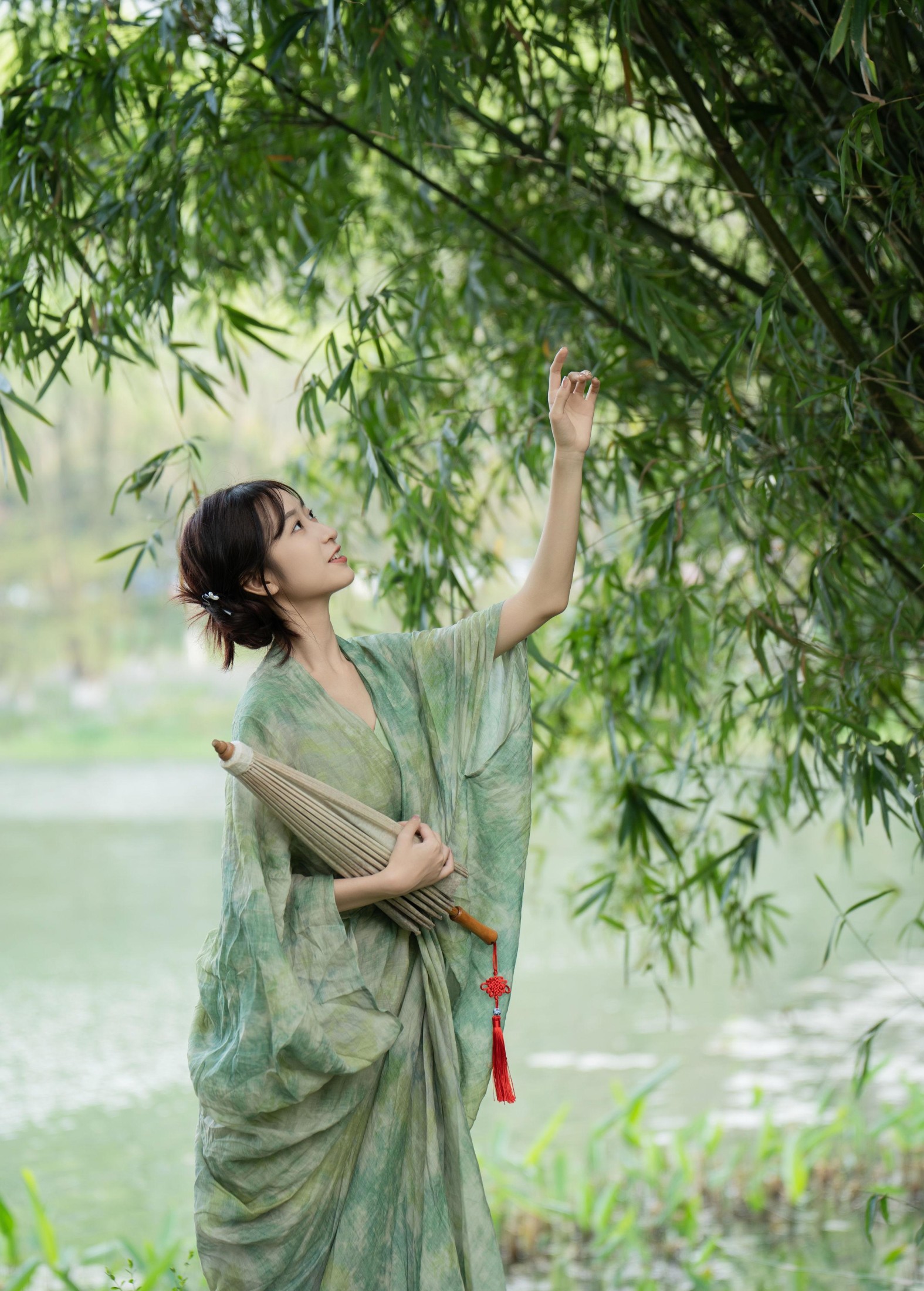 小何 – 《清冷绿色系新中式》[20P]