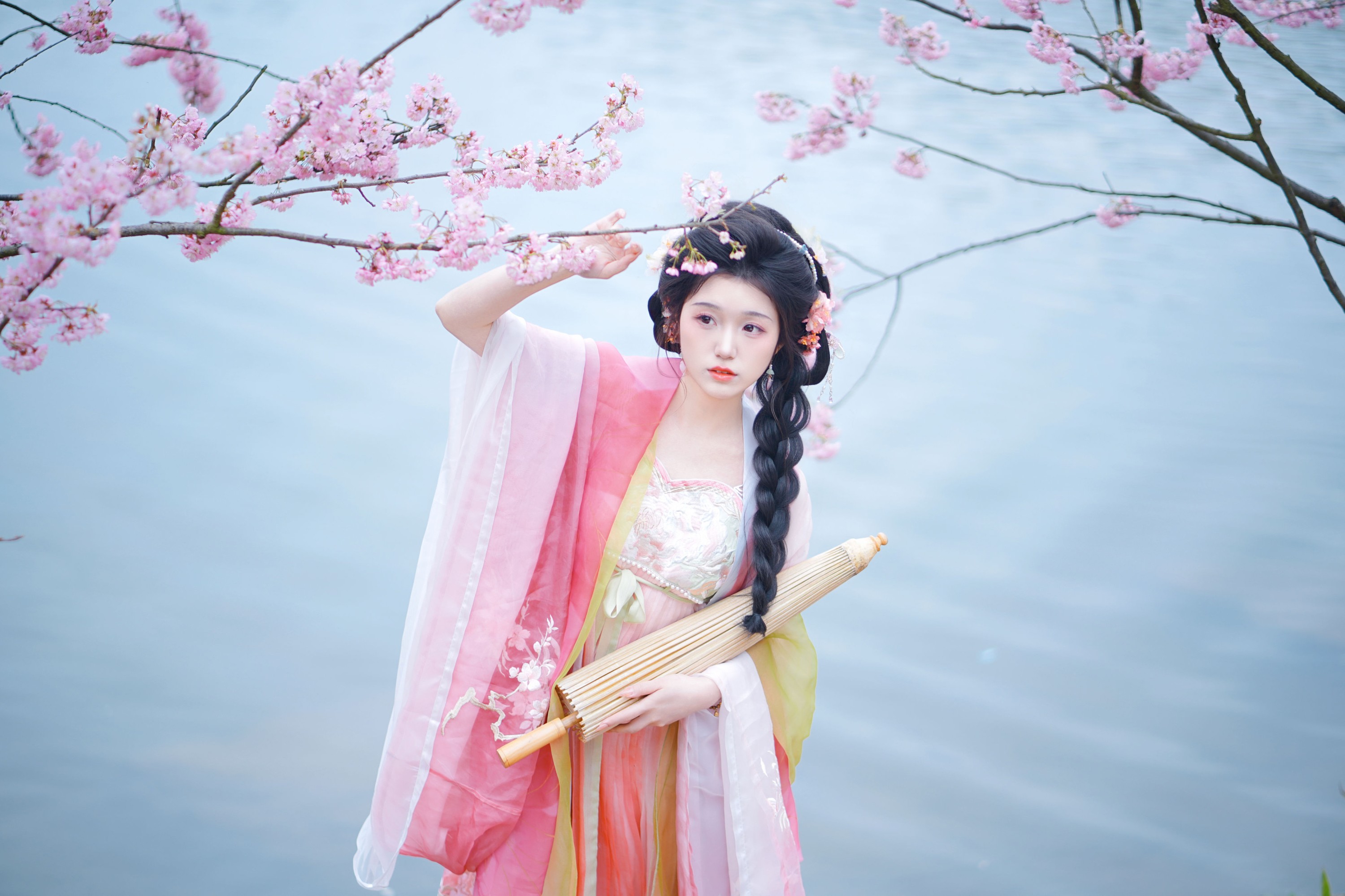 梓榆喝点甜的呀 – 《粉黛》[13P]