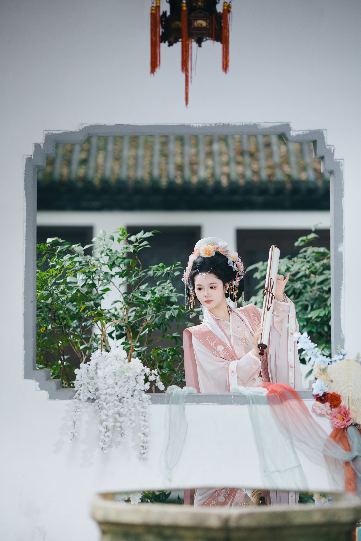 焦糖马奇朵 – 《珠光点染三白妆，墨云深处见芳华》[15P]